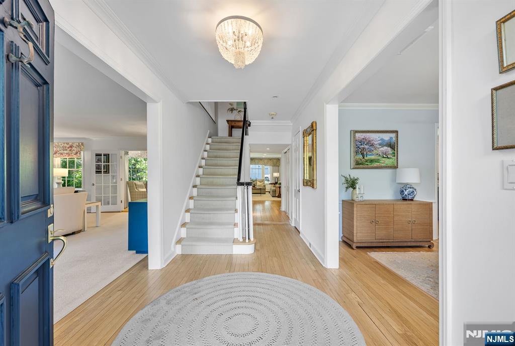 151 Valley View Avenue