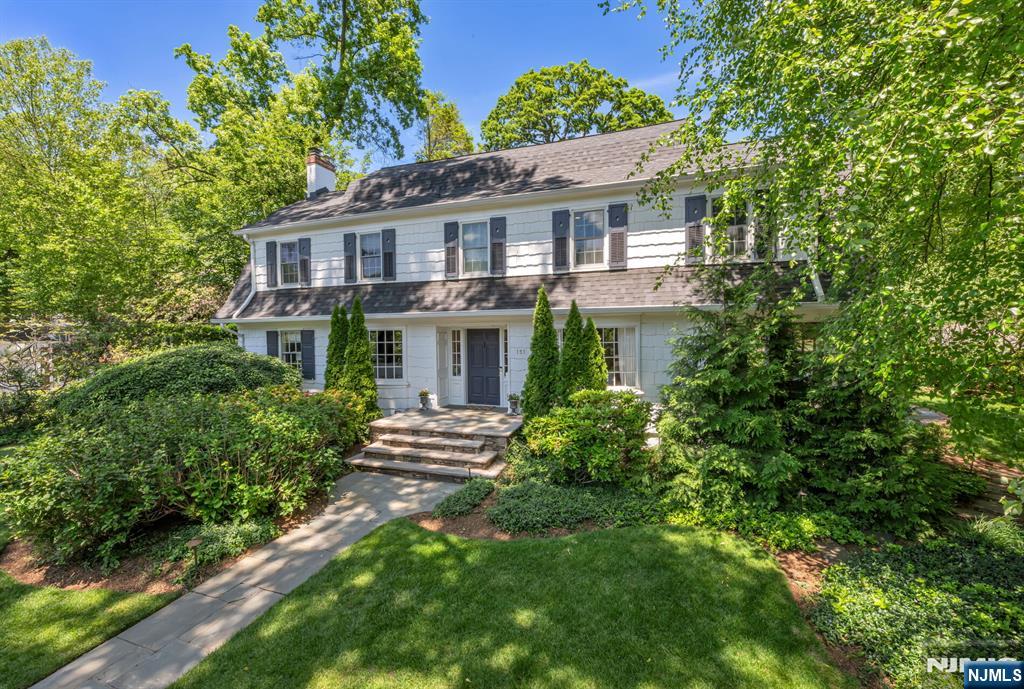 151 Valley View Avenue