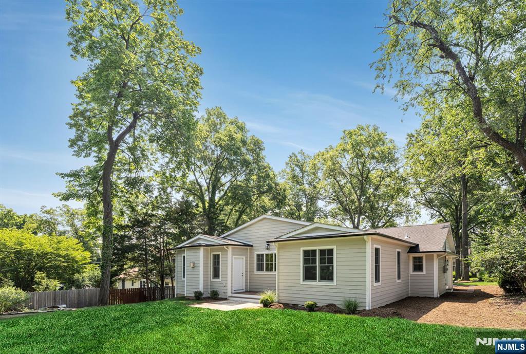 5 Blanchfield Court