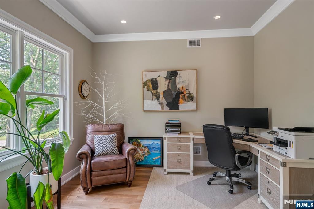 4 Brookview Court