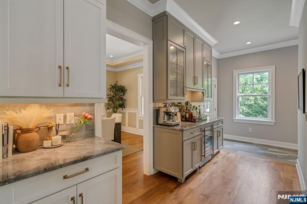 4 Brookview Court