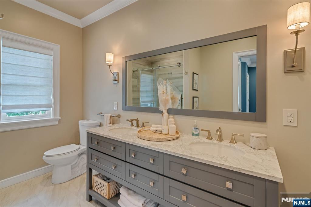 4 Brookview Court