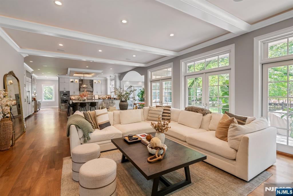4 Brookview Court