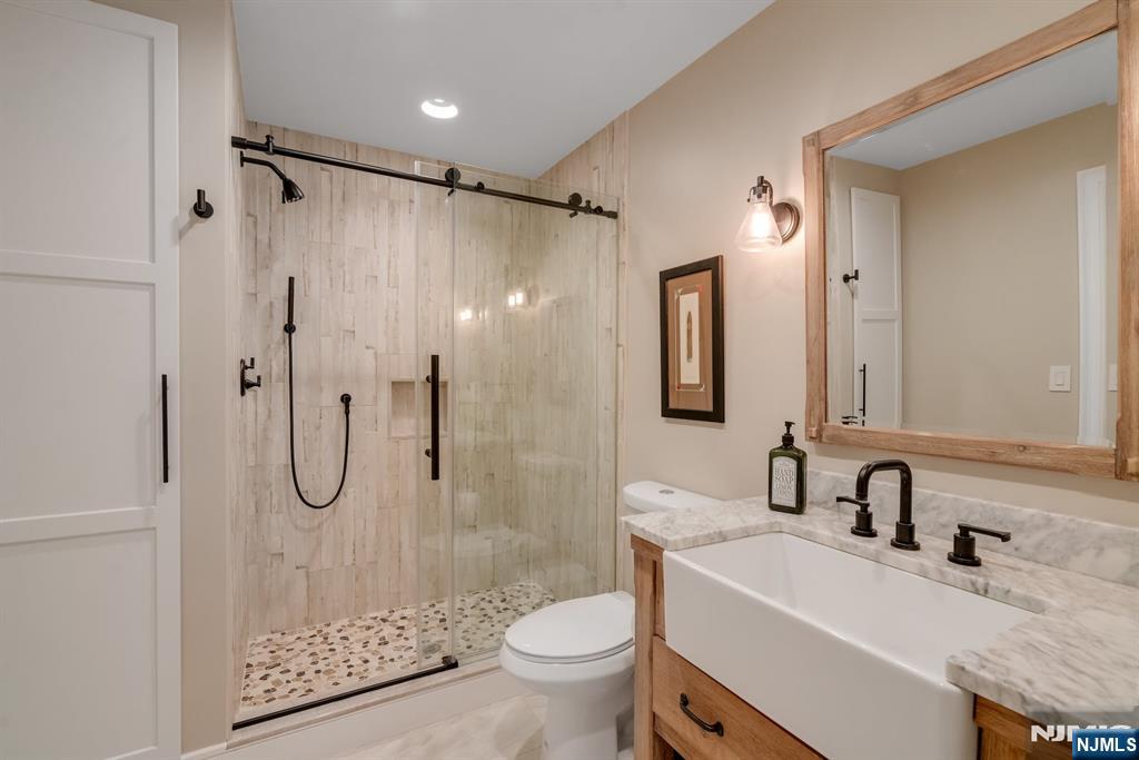 4 Brookview Court