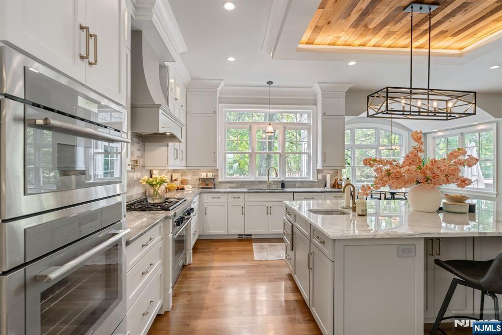 4 Brookview Court