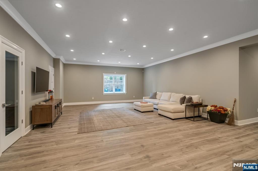 4 Brookview Court