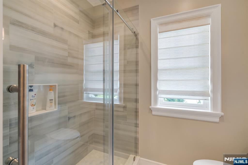 4 Brookview Court