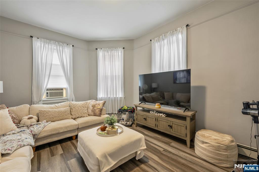 84 Westervelt Place