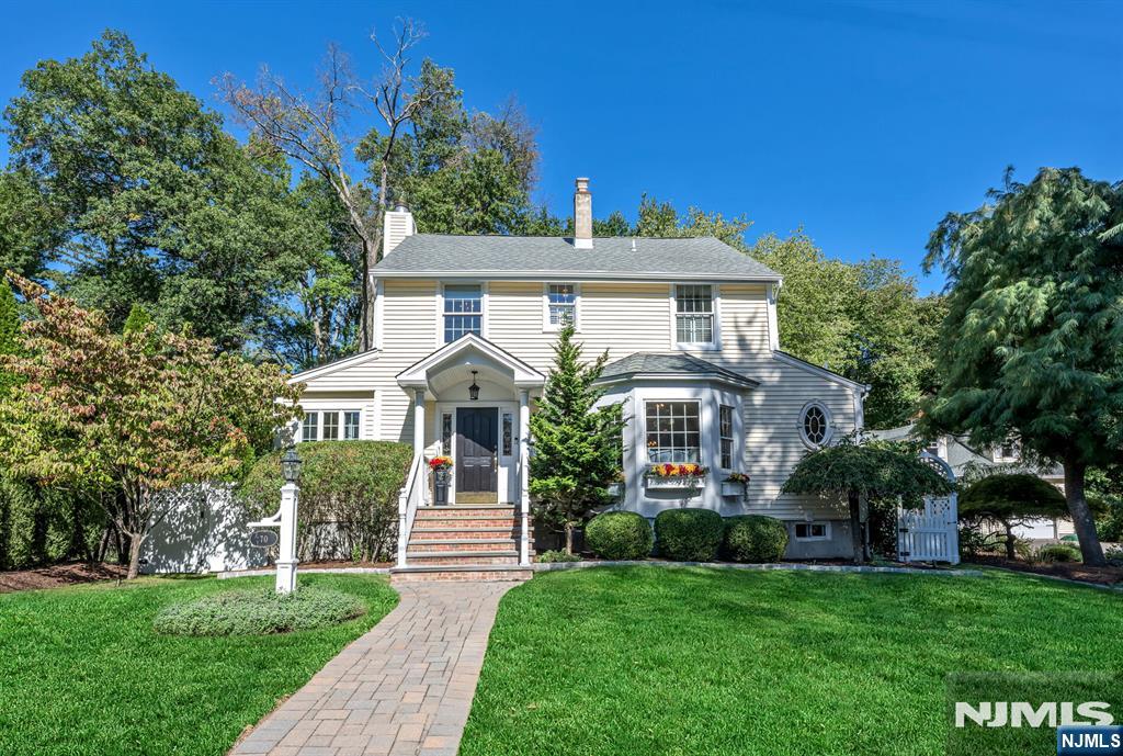 70 Saxonia Avenue