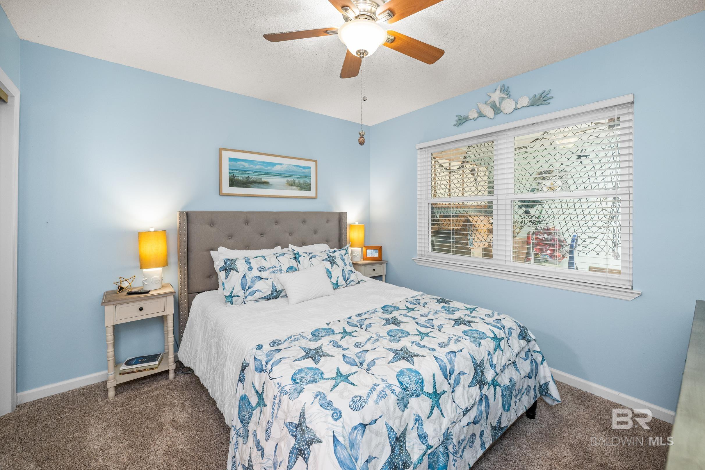 1232 E Hummingbird Lane 202