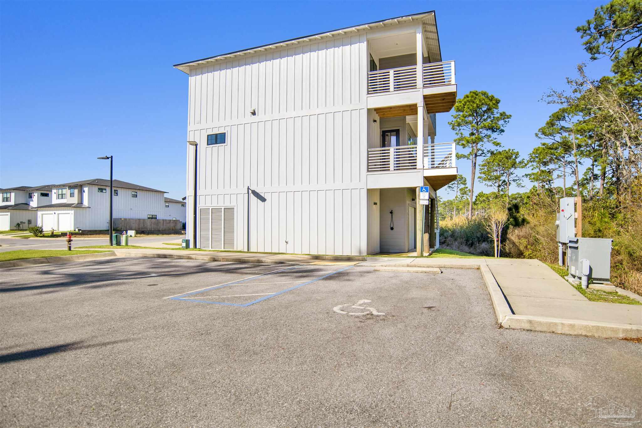 13710 Osprey Dr