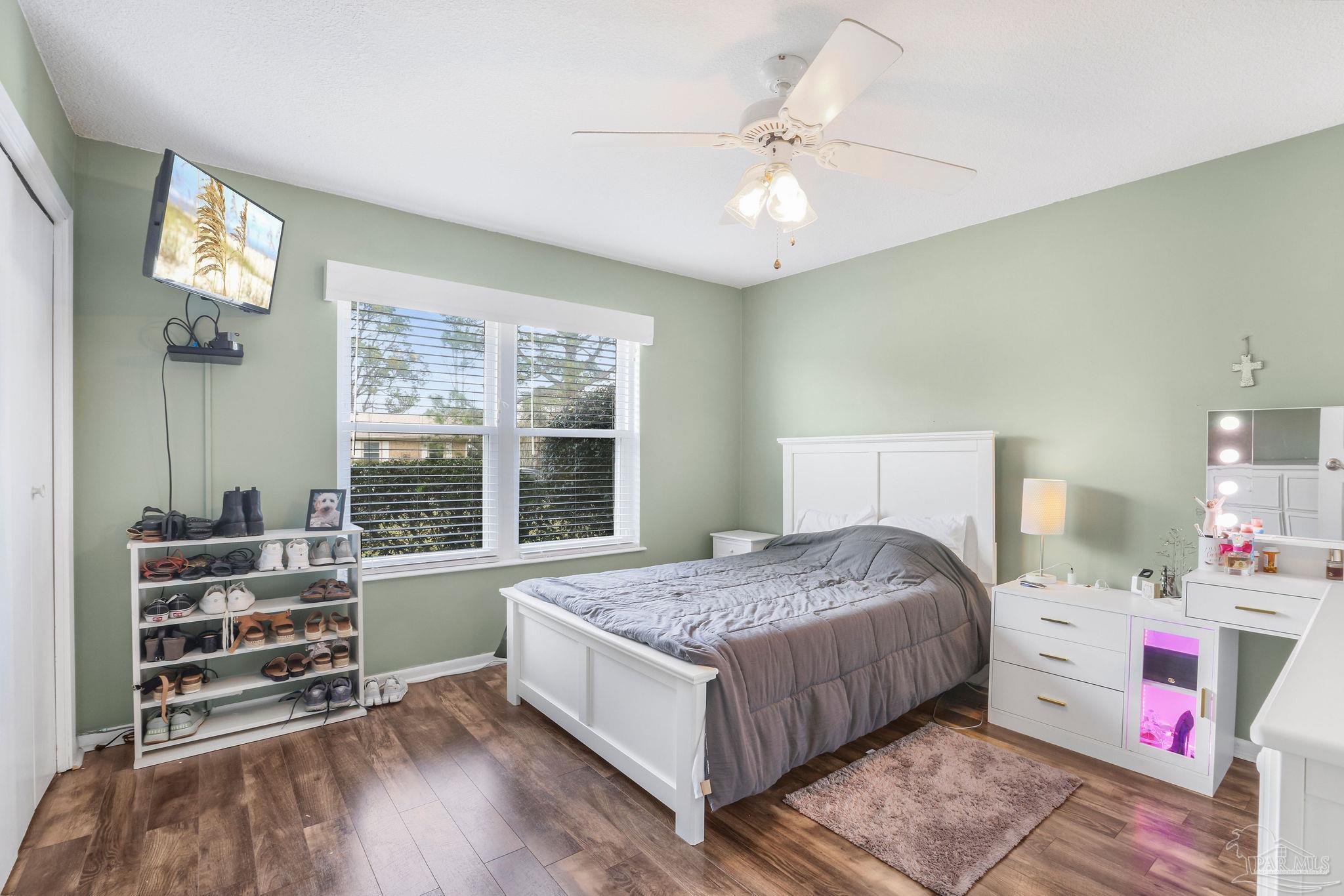 10827 Berryhill Rd