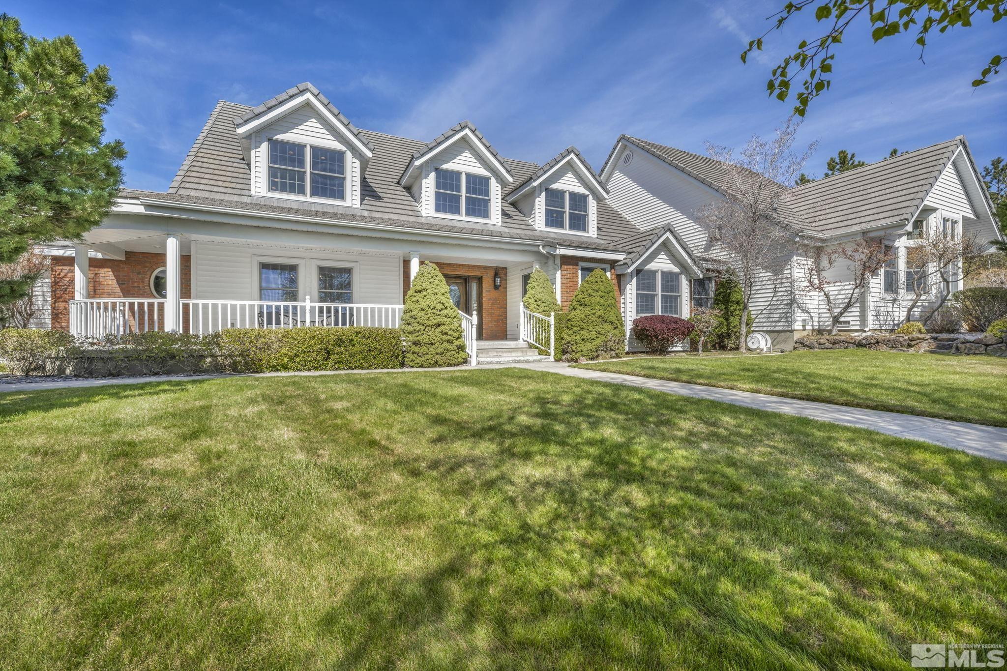 1844 W Wellington