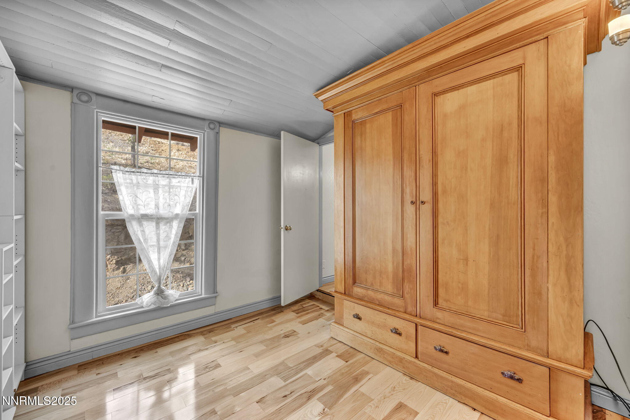 100 Pedlar Road
