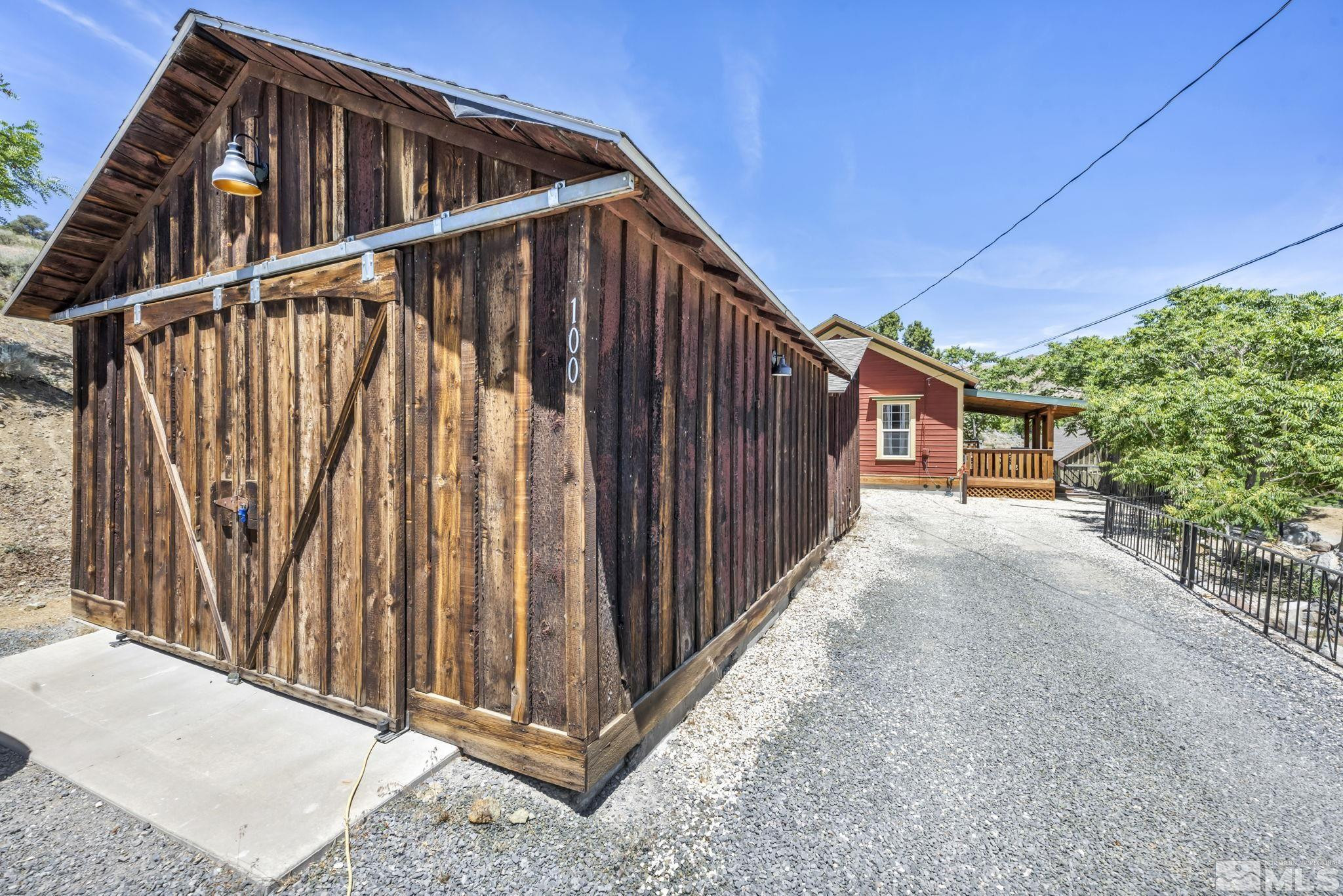 100 Pedlar Road