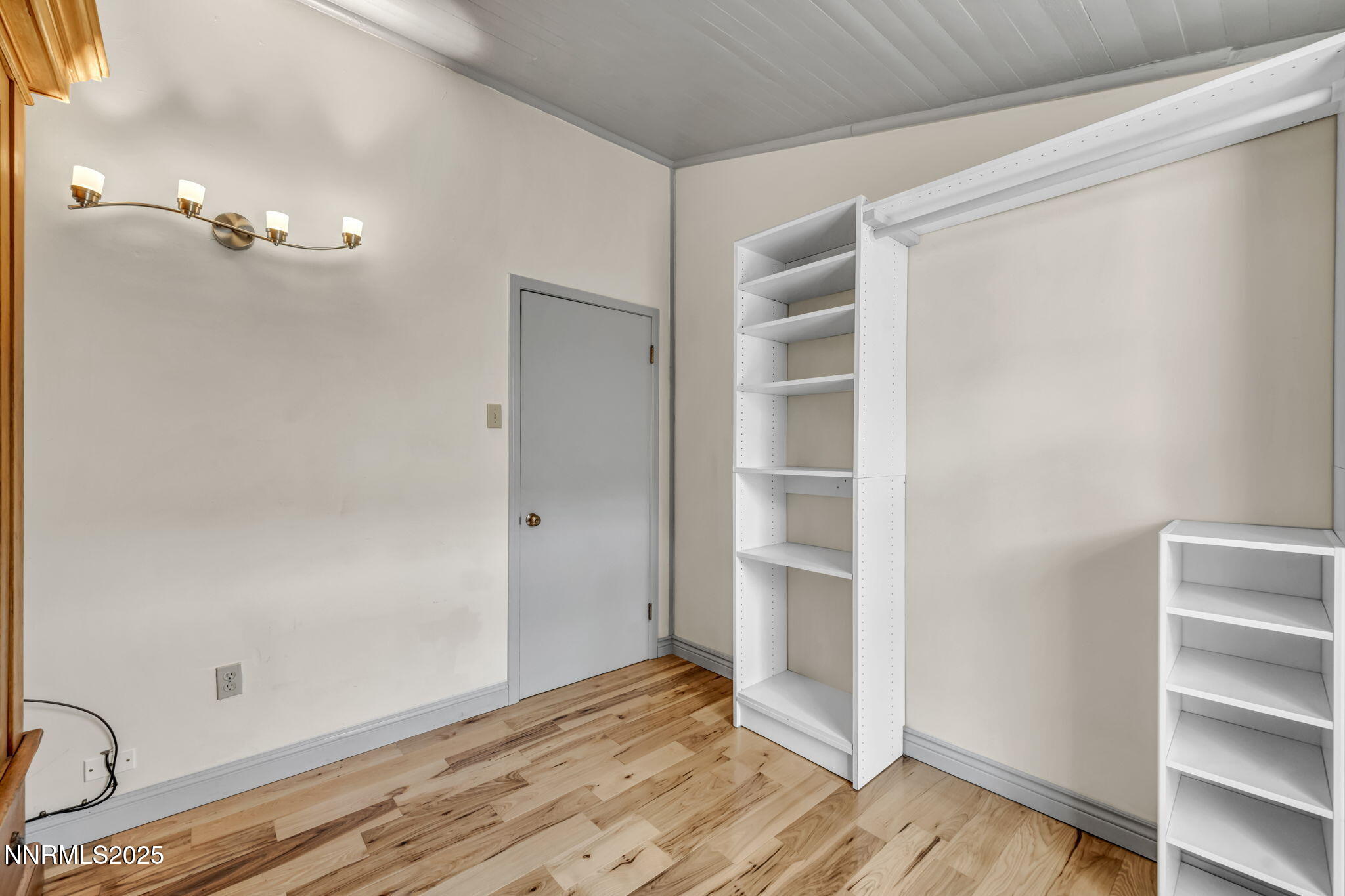 100 Pedlar Road