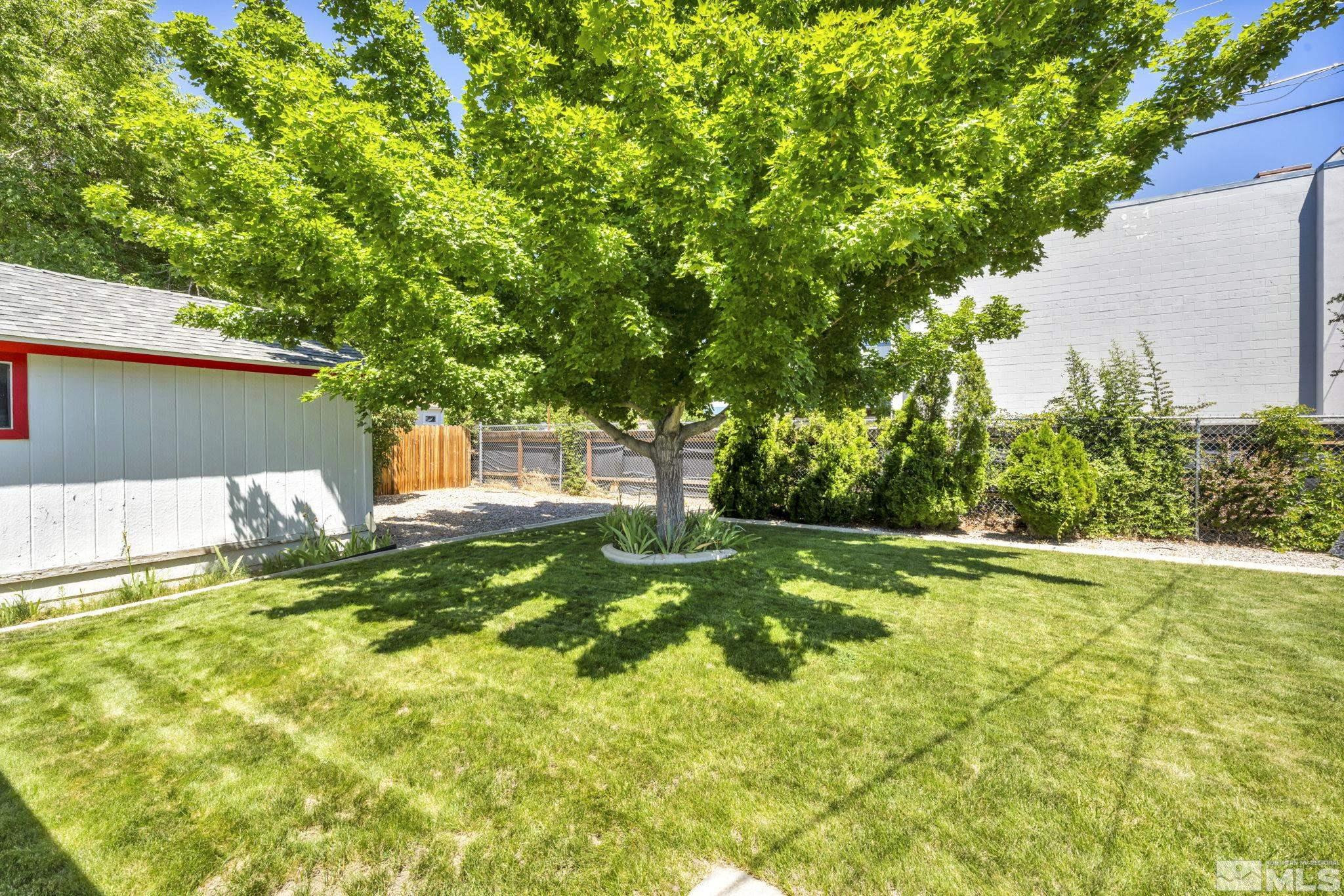 1819 N Nevada Street