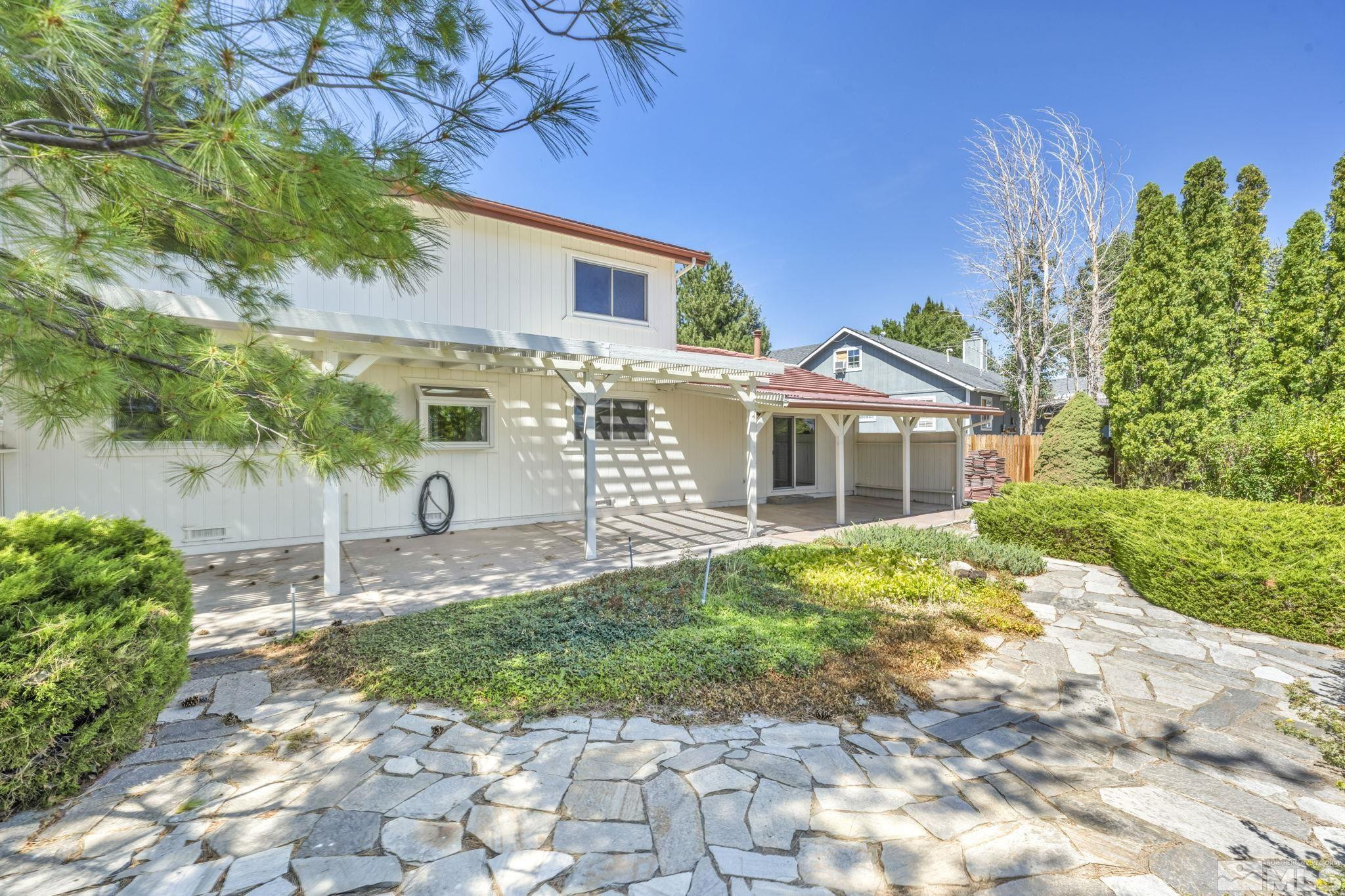 3255 Dartmouth Court