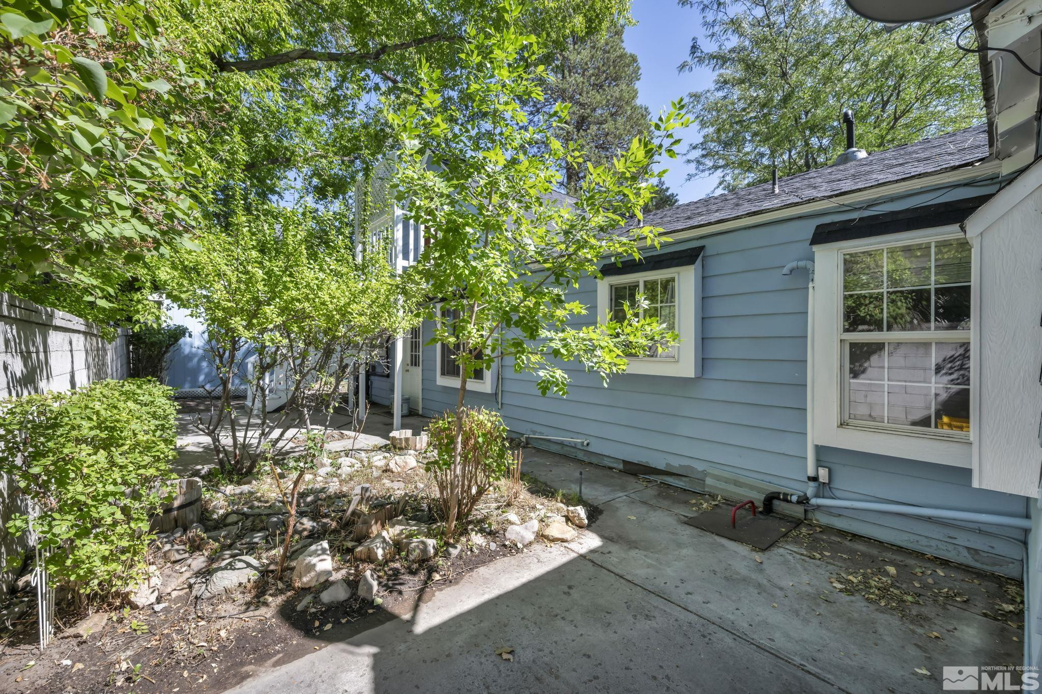 412 W Fifth Street