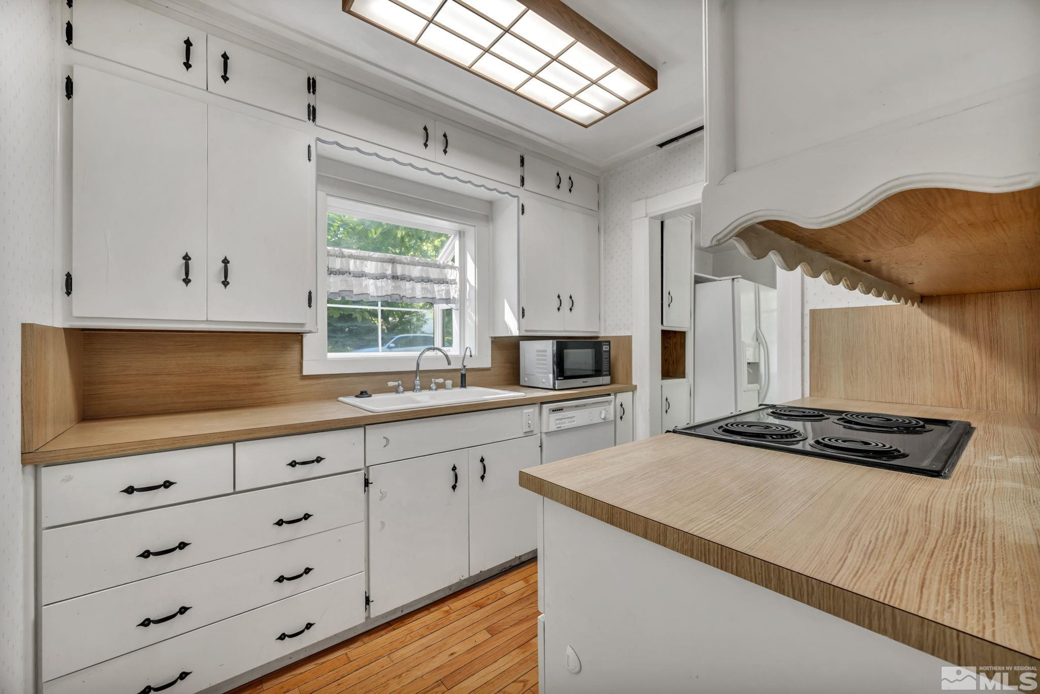 412 W Fifth Street