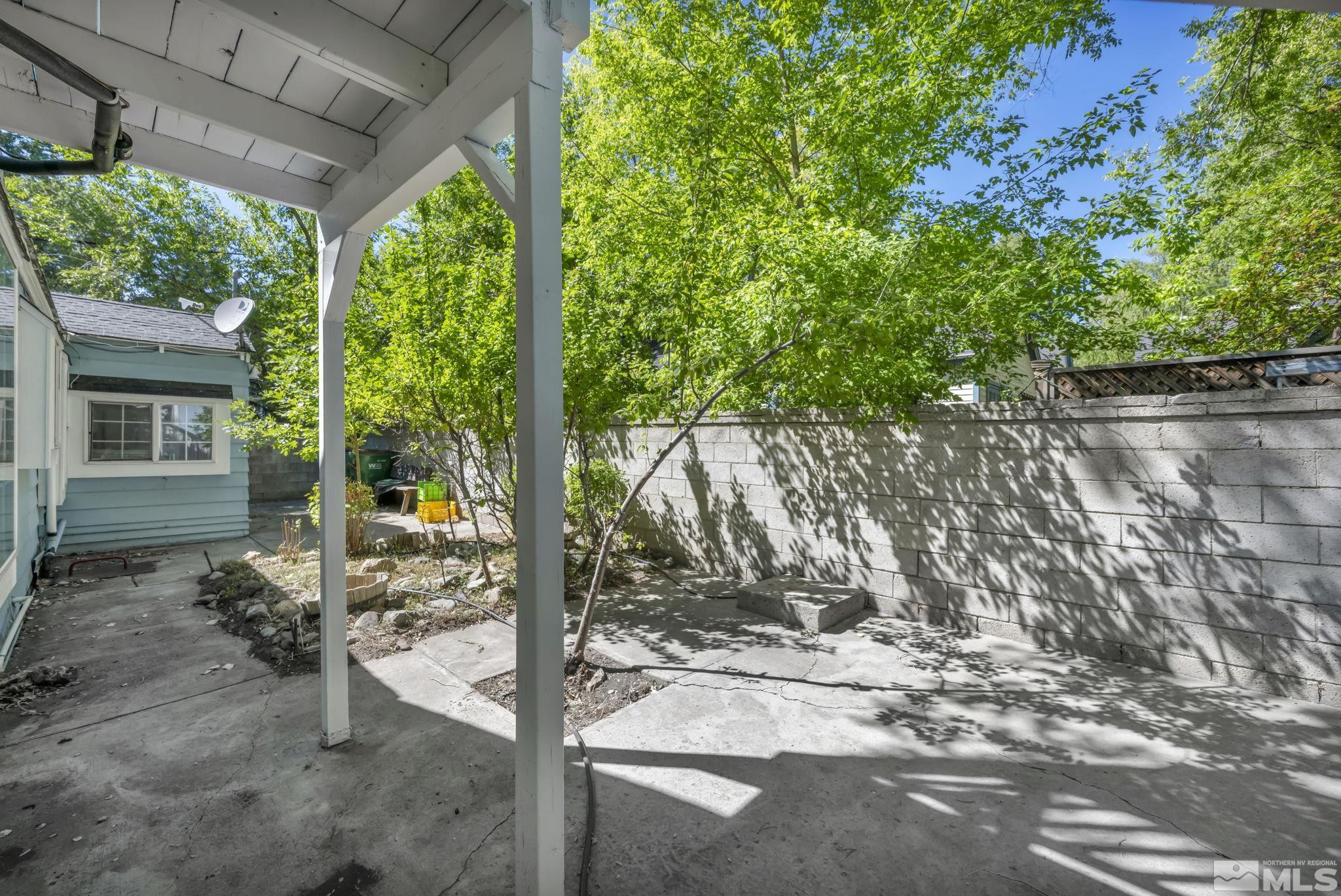 412 W Fifth Street