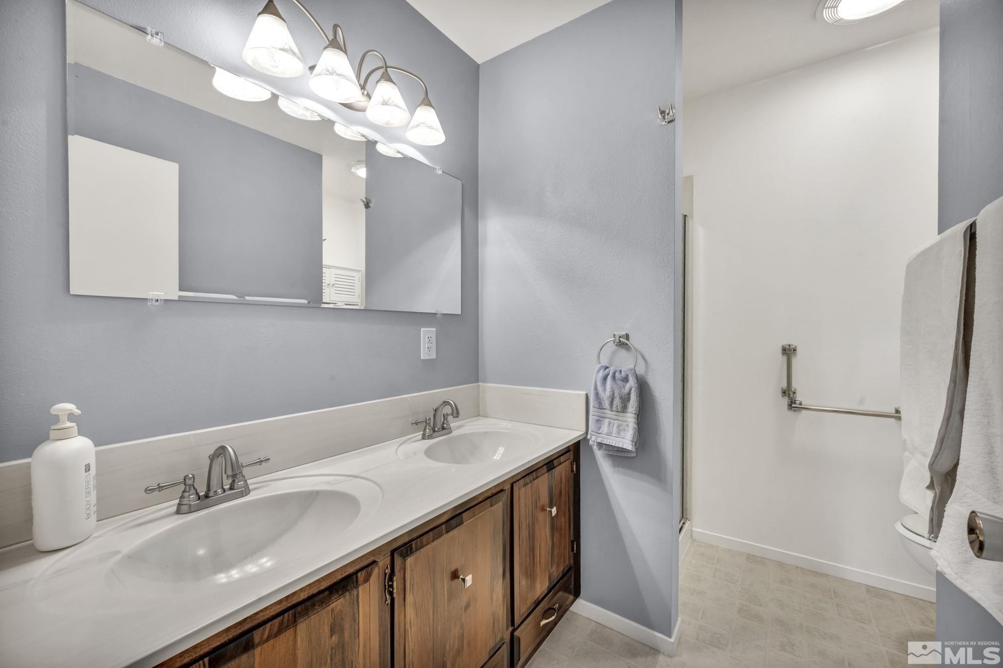 2255 Blue Heron Circle
