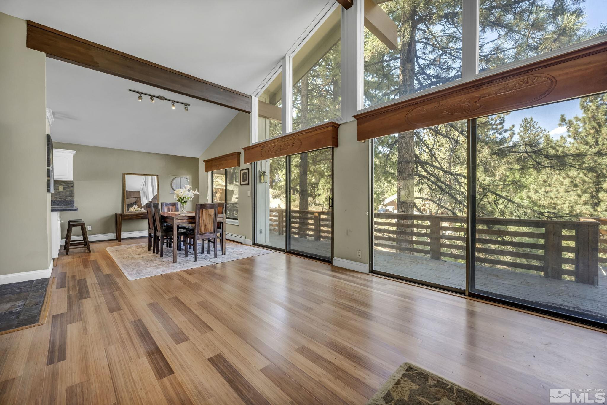 4000 Lakeview Road