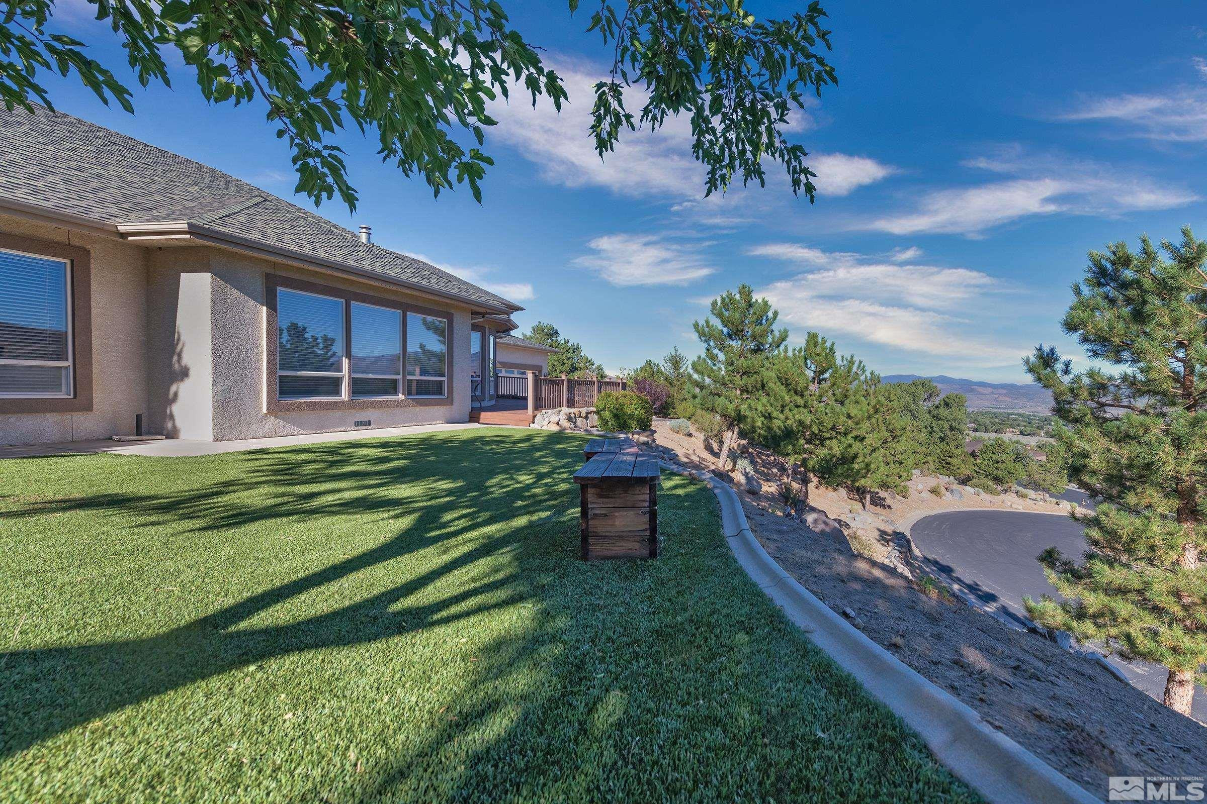 2844 Pinewood Place