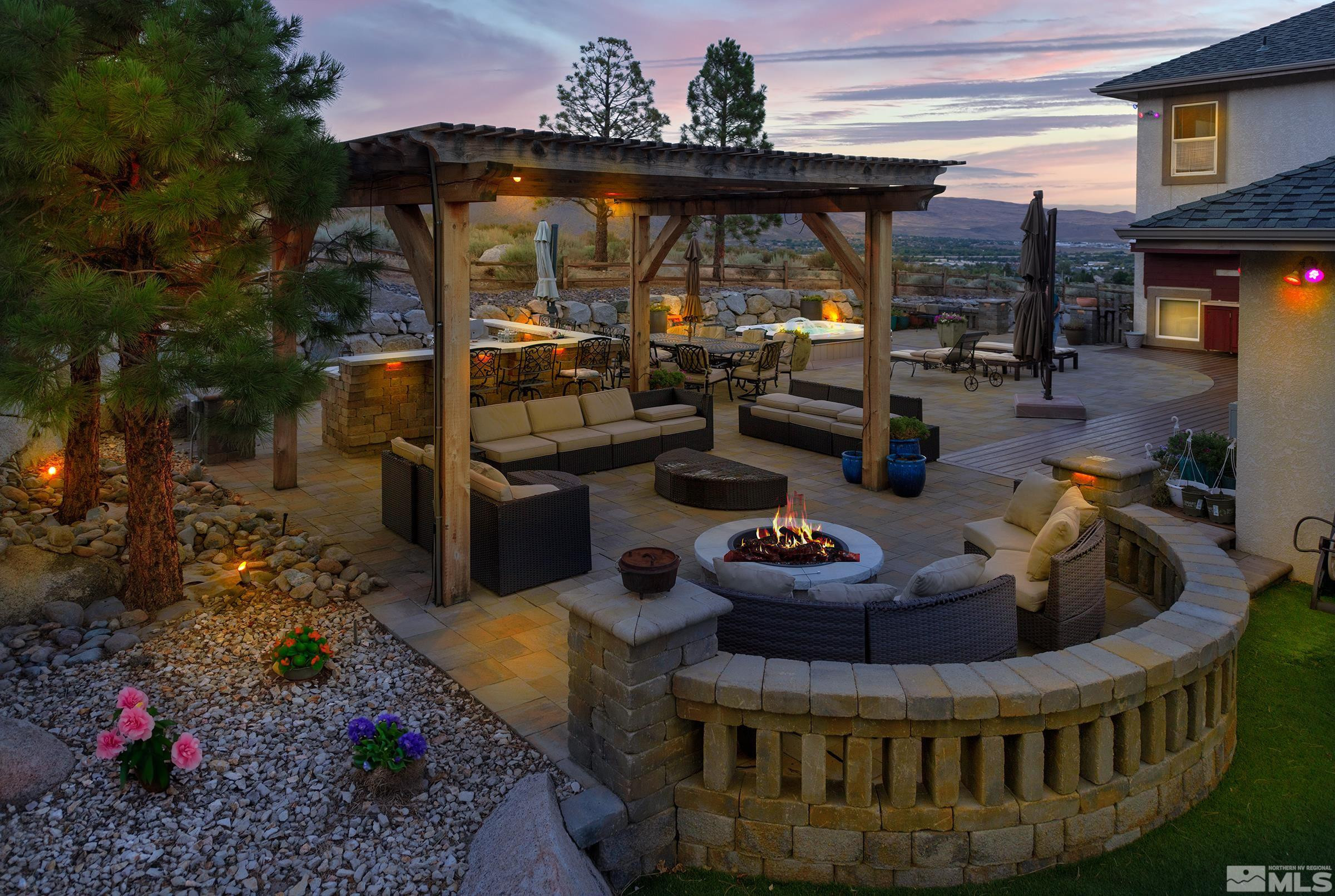 2844 Pinewood Place