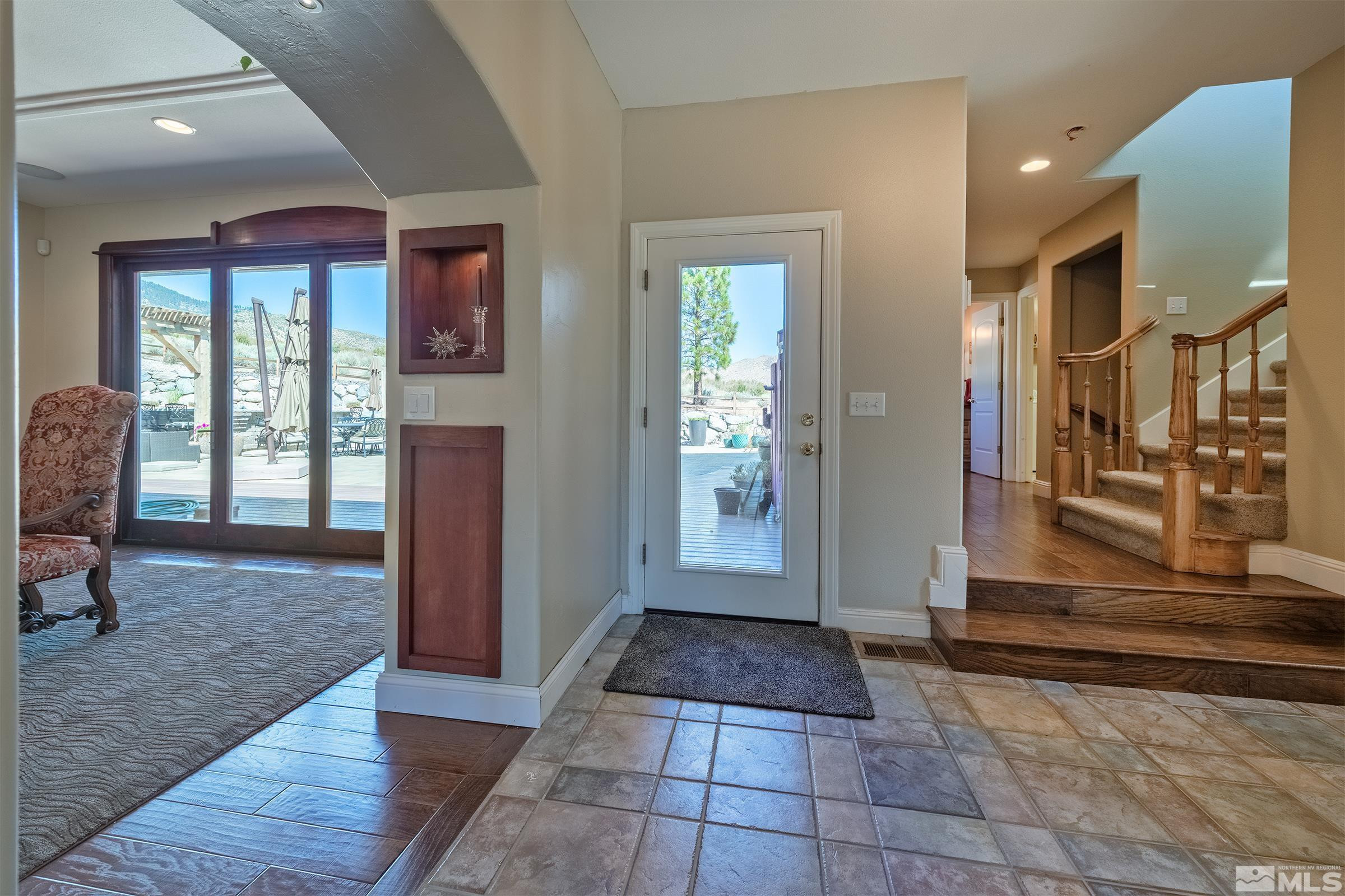 2844 Pinewood Place
