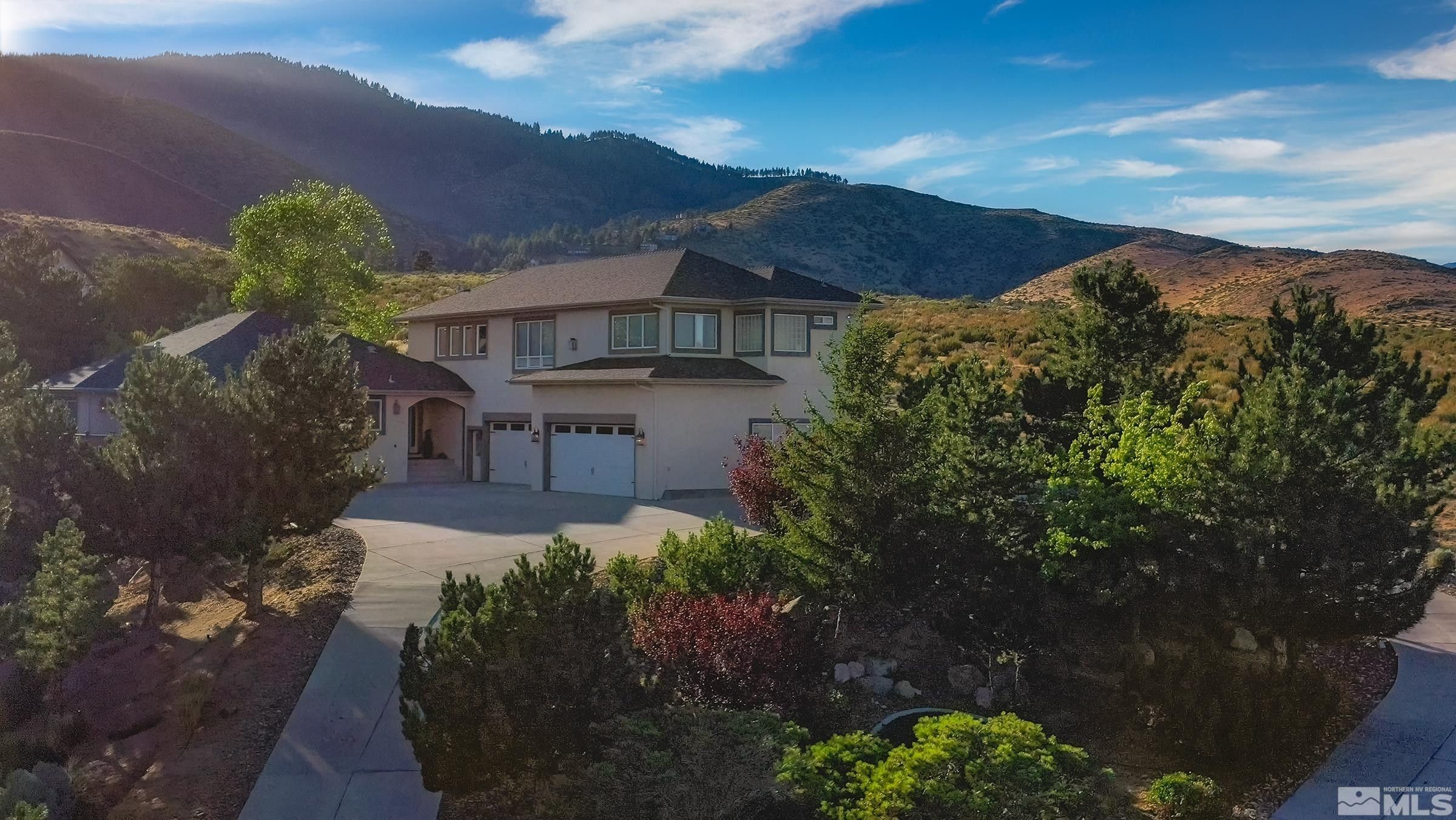 2844 Pinewood Place