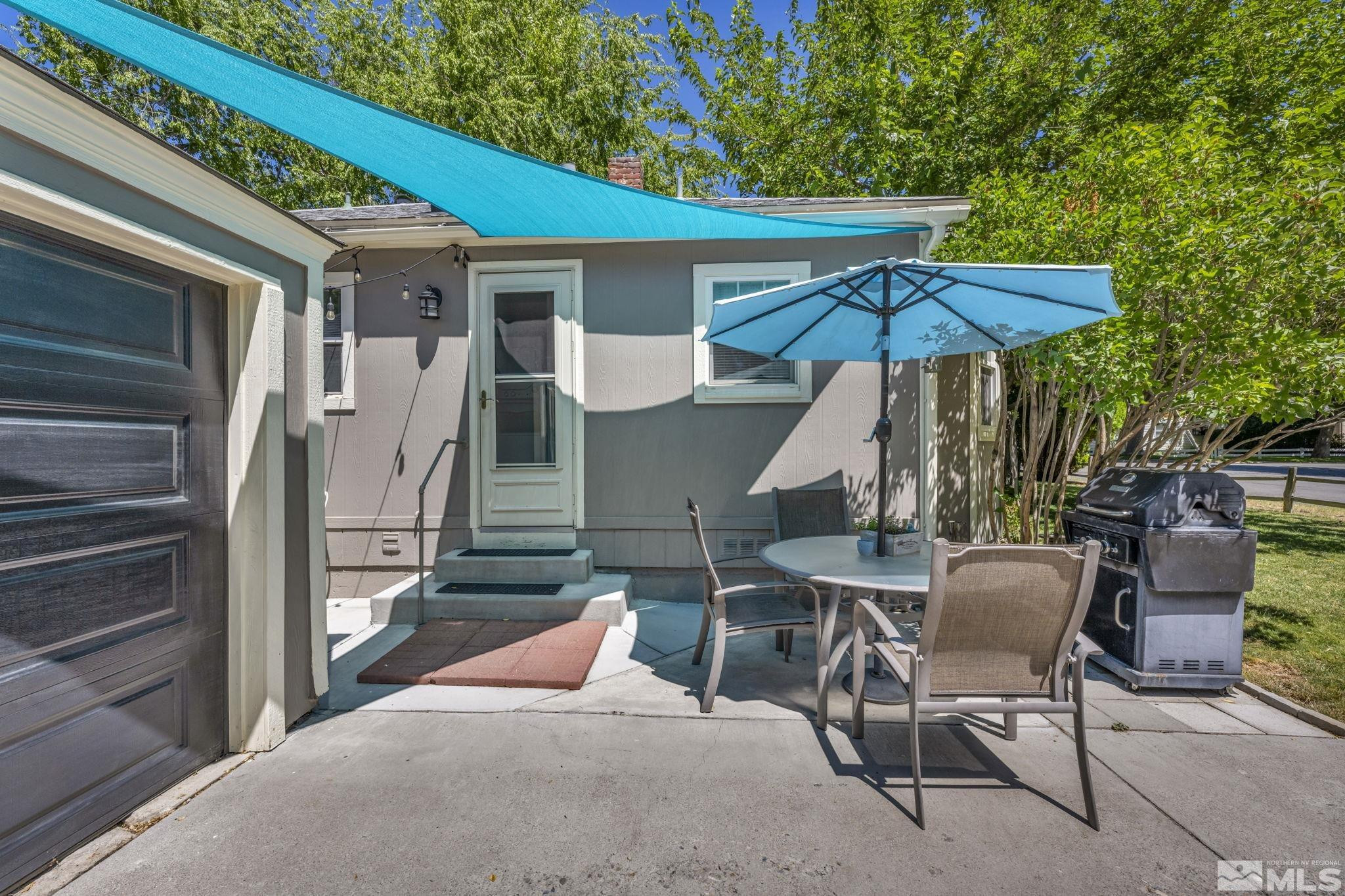 219 Lee Street