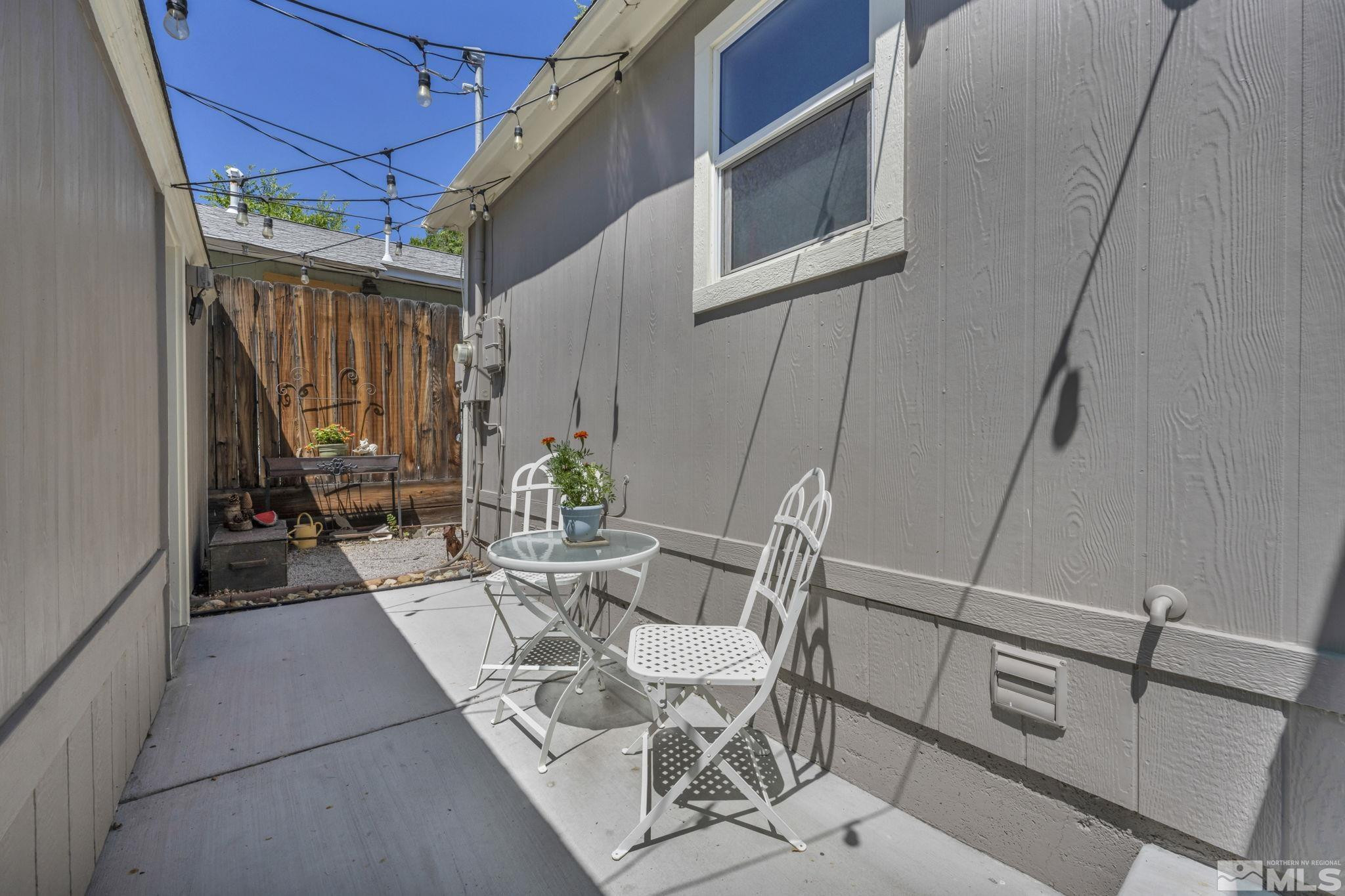 219 Lee Street