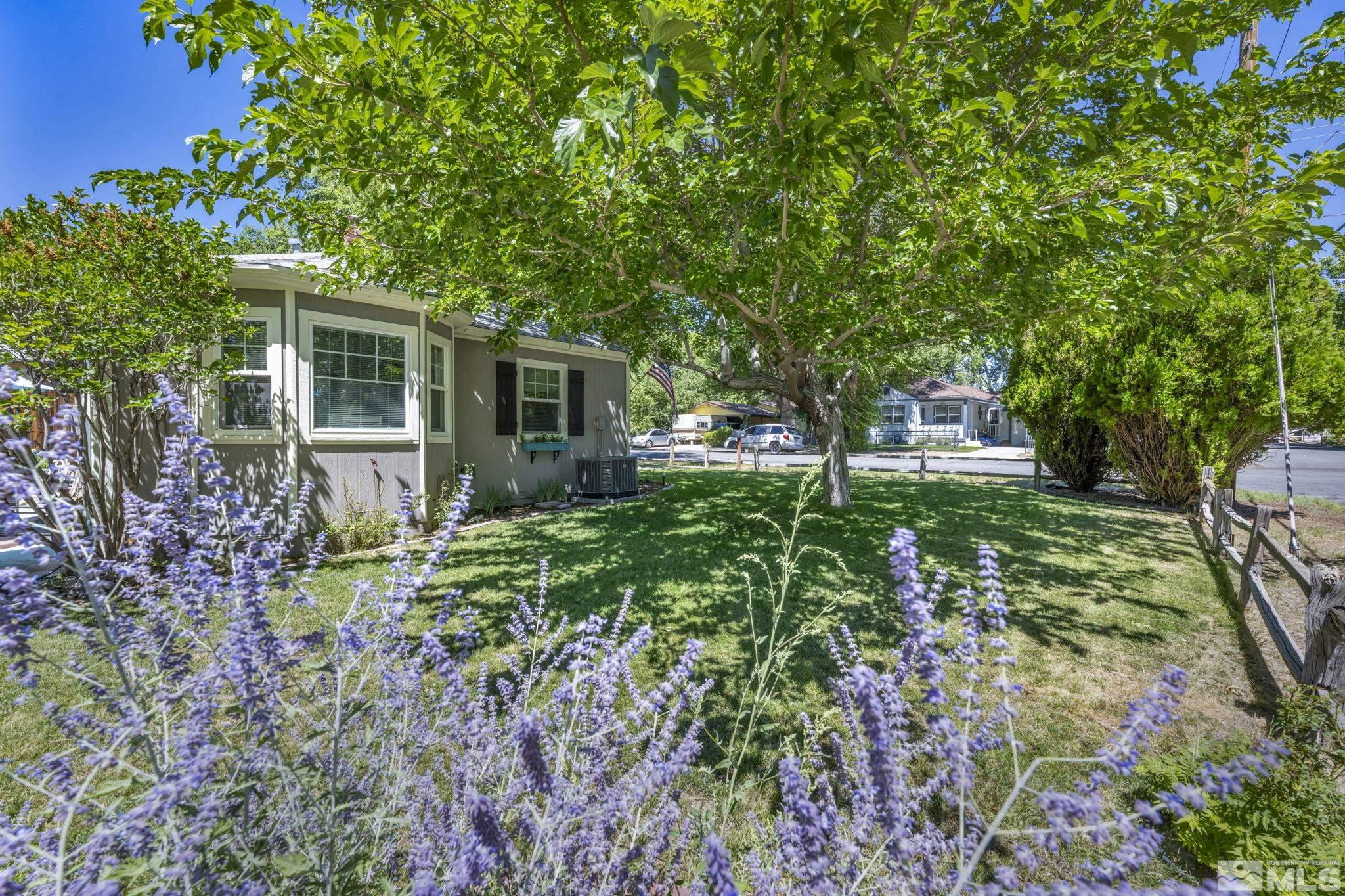 219 Lee Street