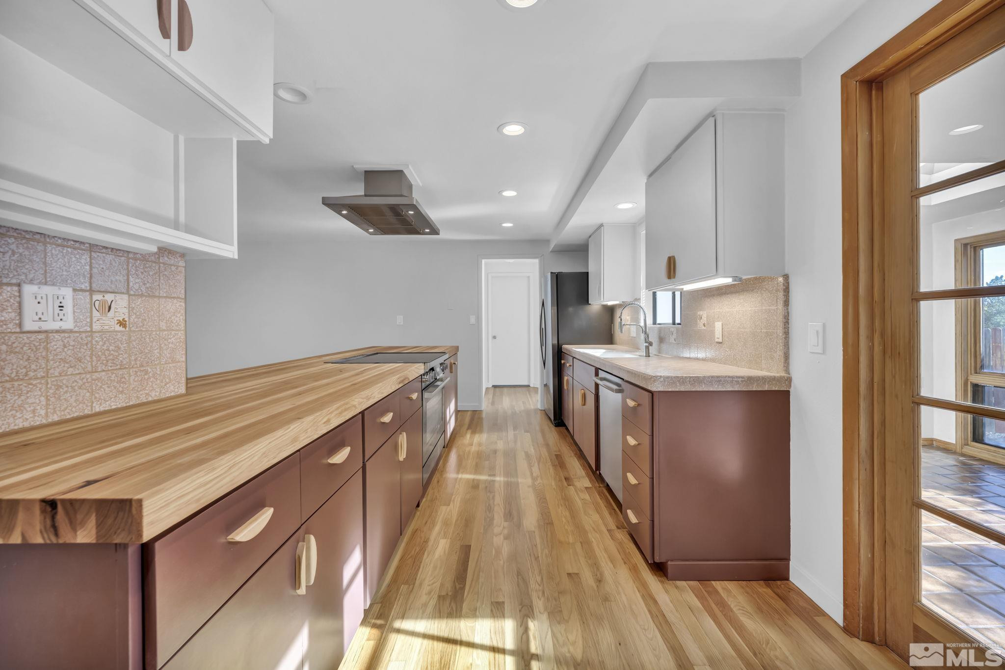 1101 Coral Way
