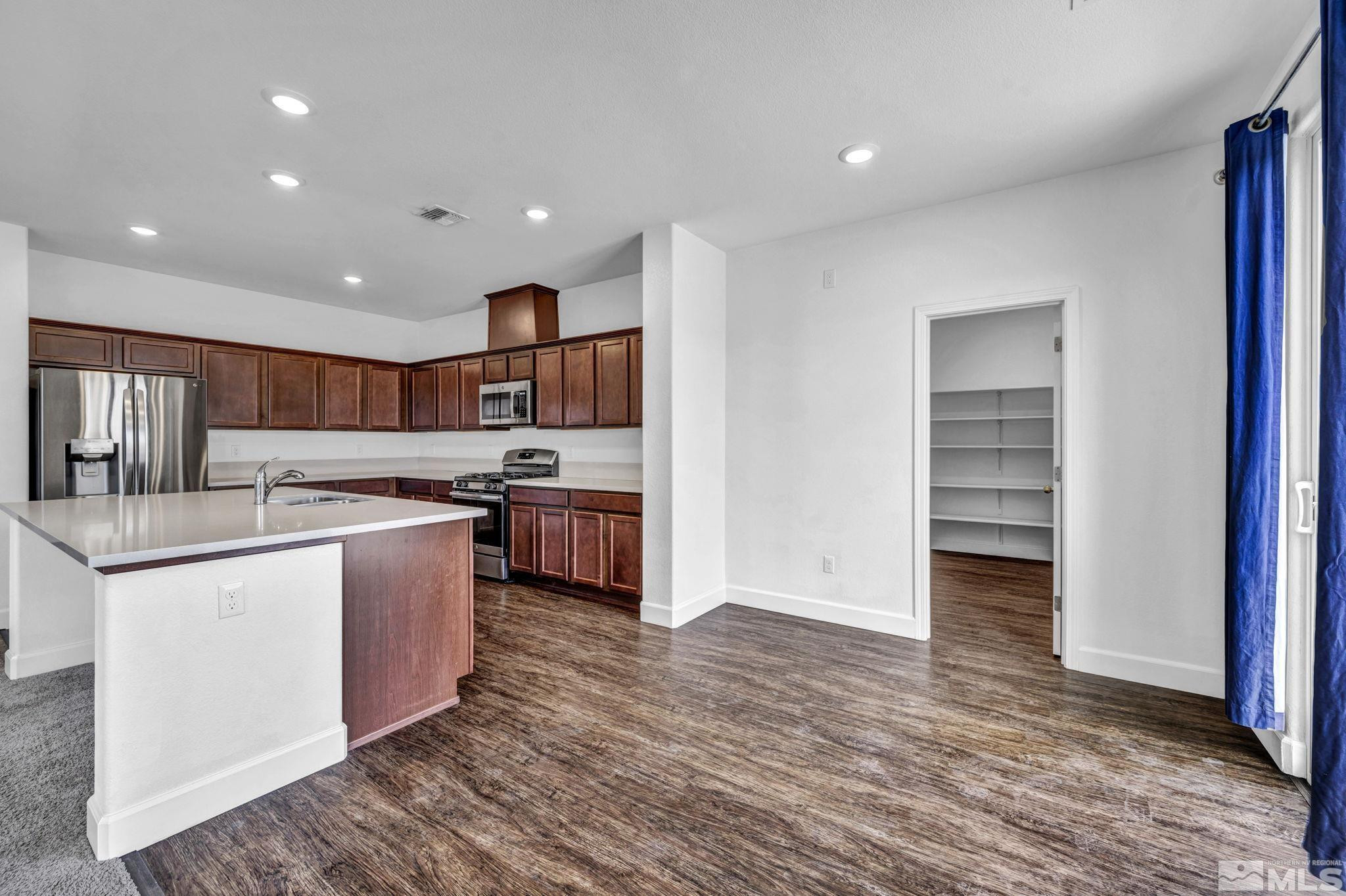 9454 Cape Drive
