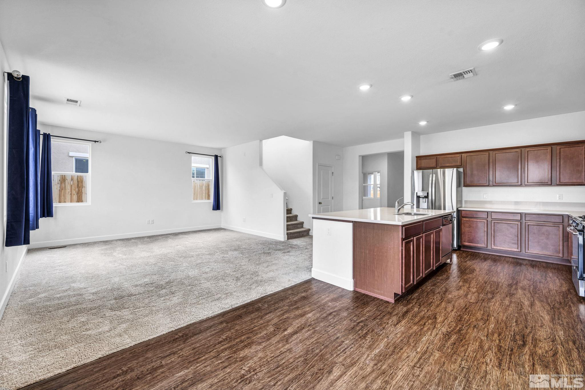 9454 Cape Drive