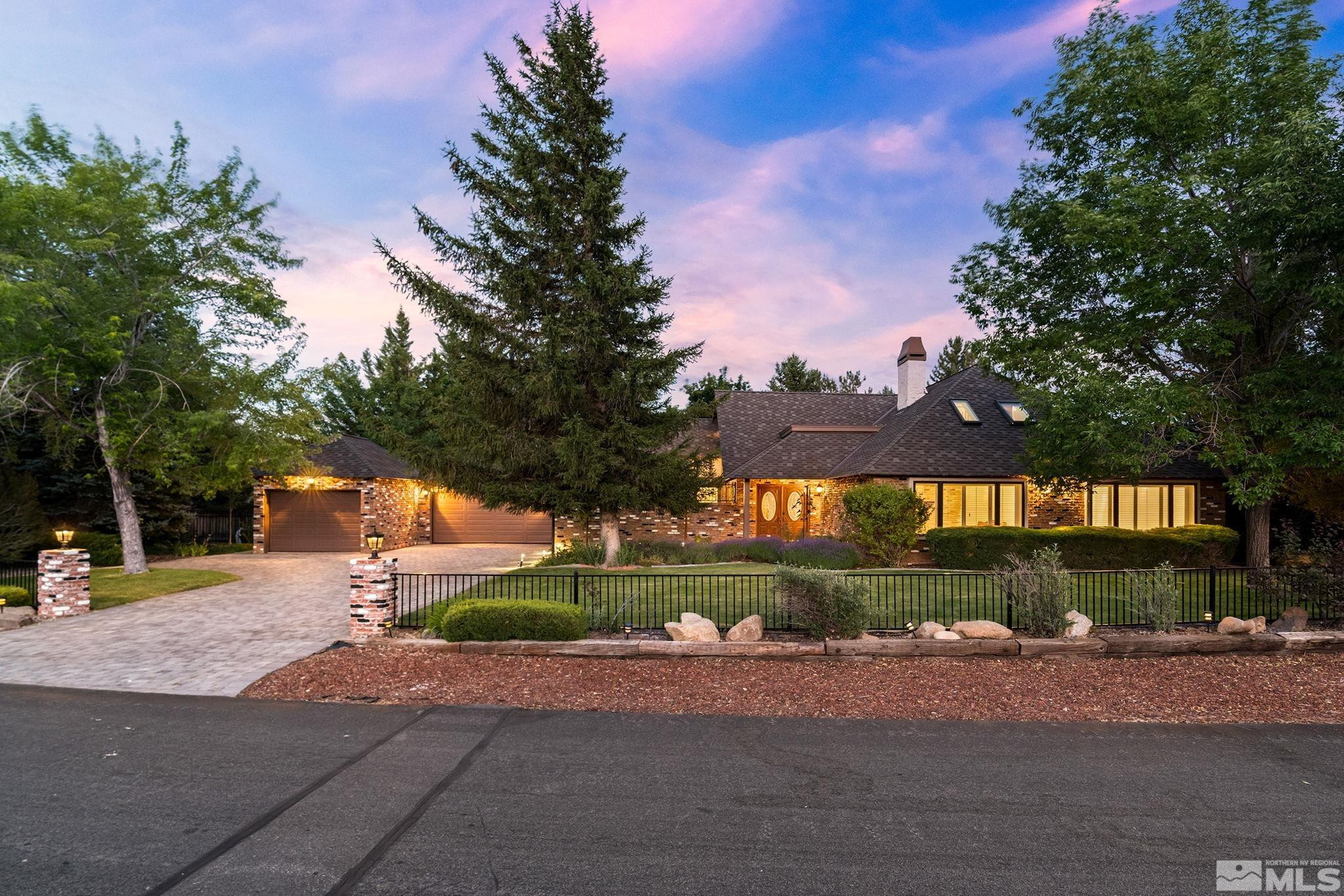 415 Old Washoe Circle