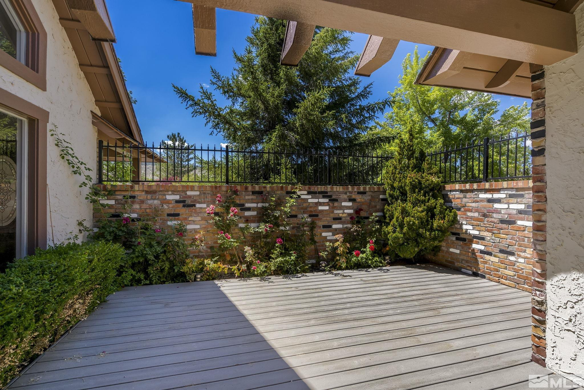 415 Old Washoe Circle