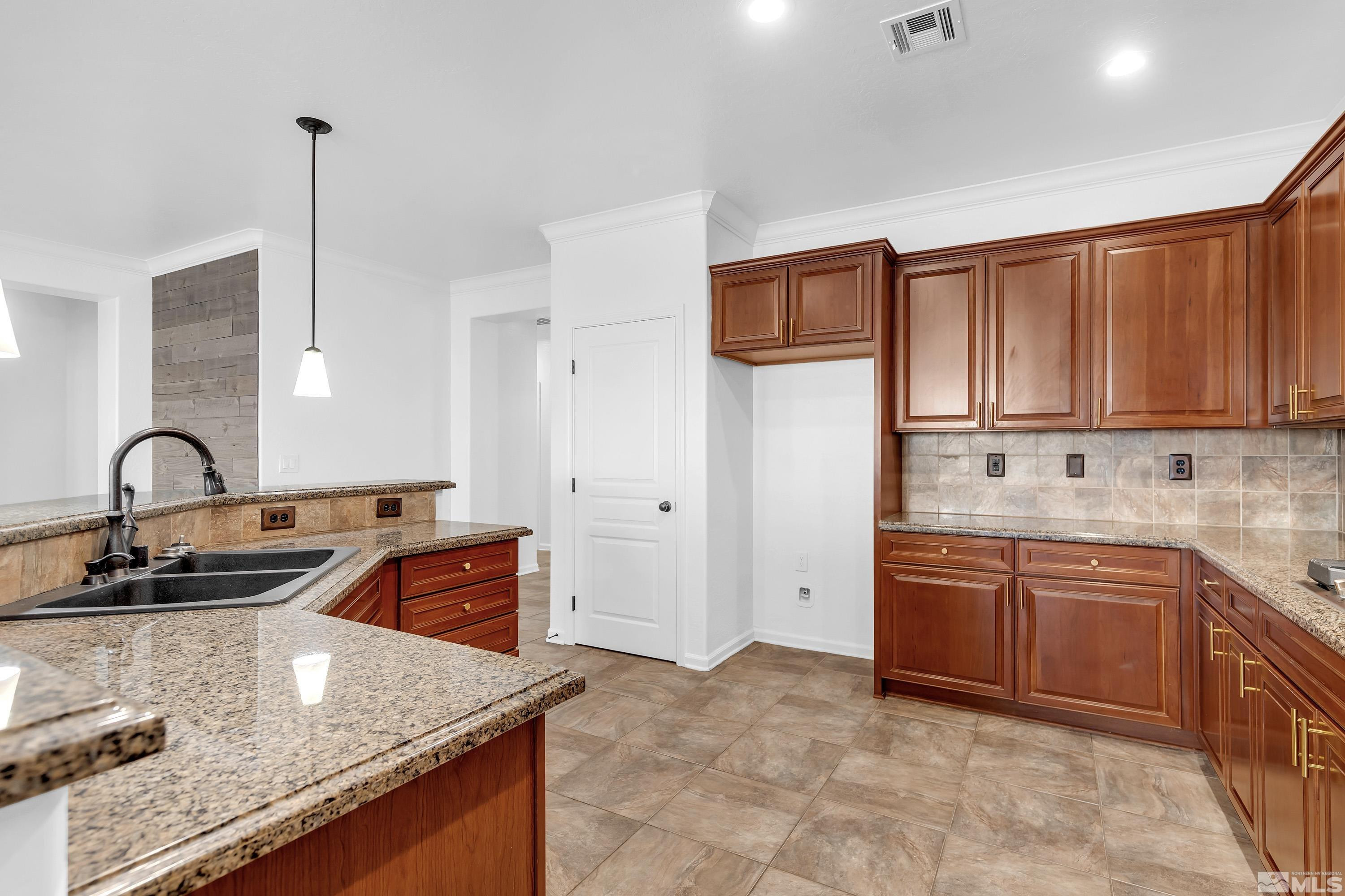 9087 Cabin Creek Trail