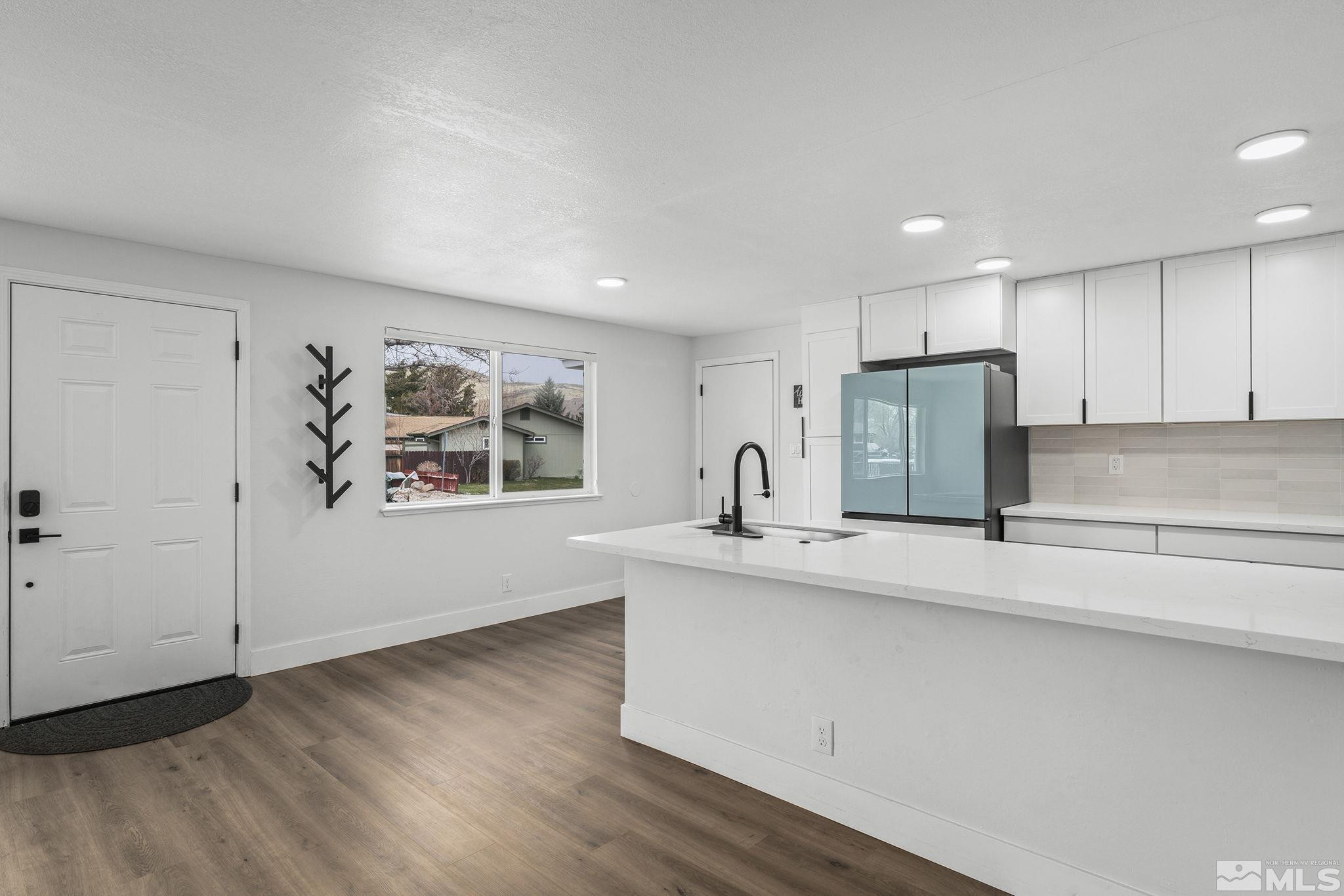 2501 Hansen Drive