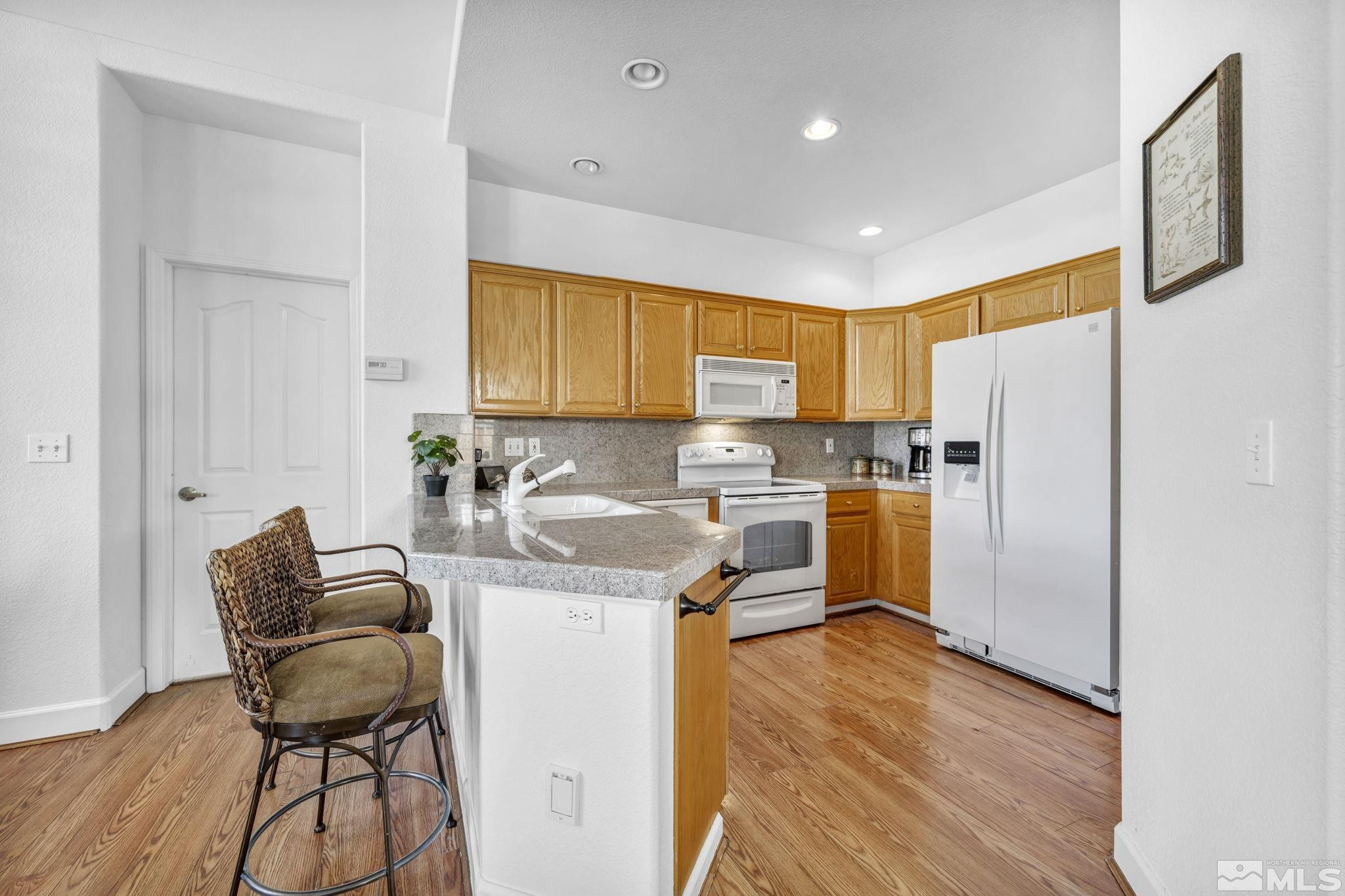 1464 Alberta Court
