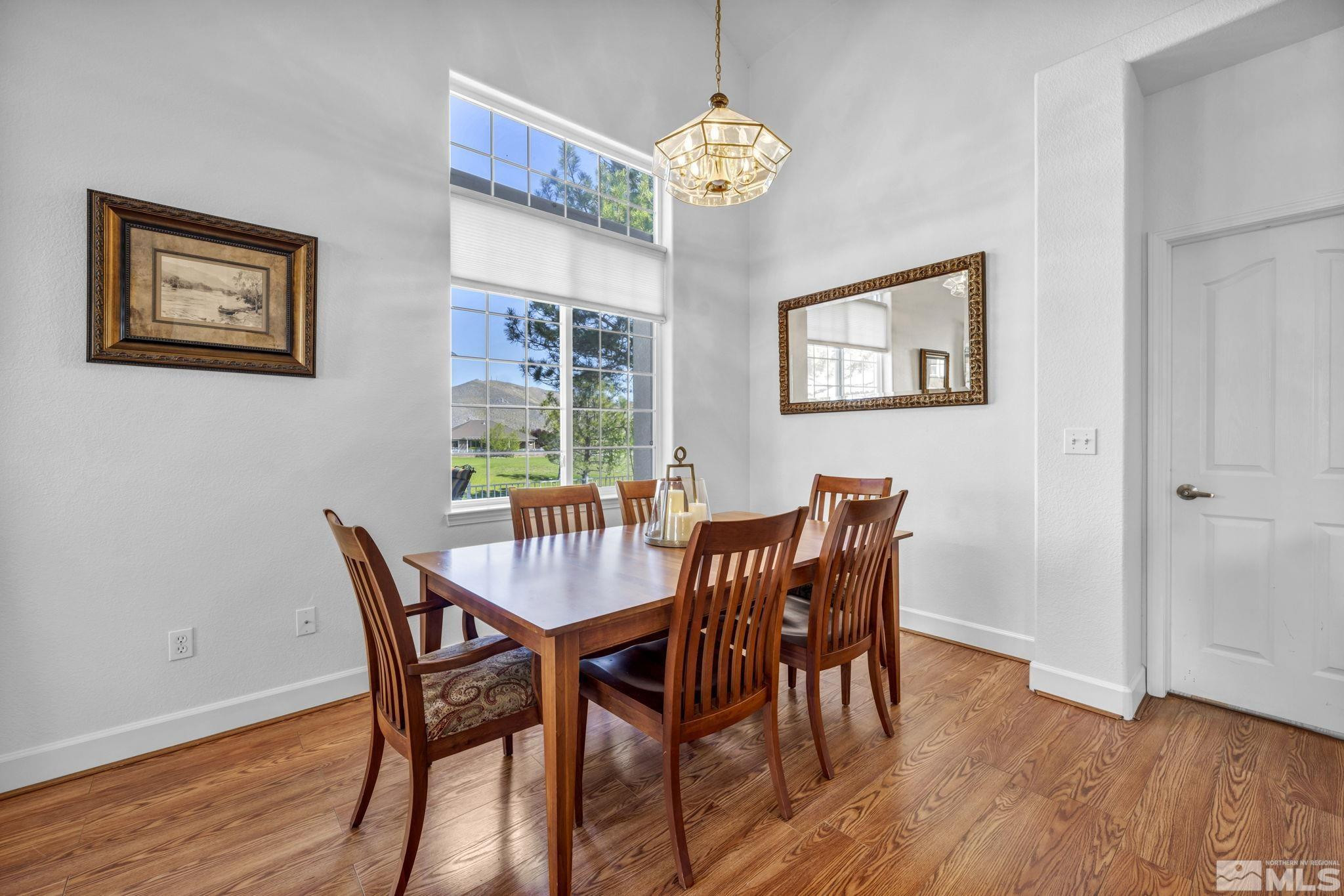 1464 Alberta Court