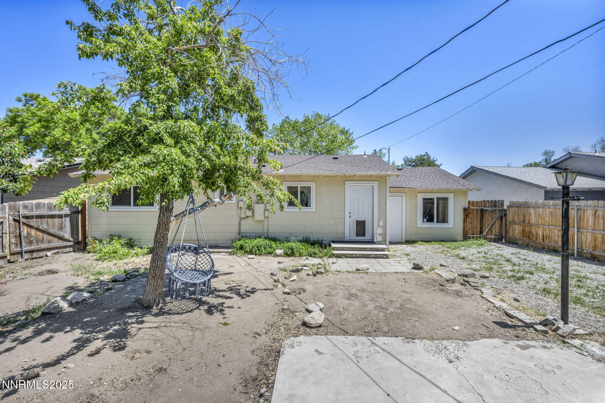 218 Albany Avenue