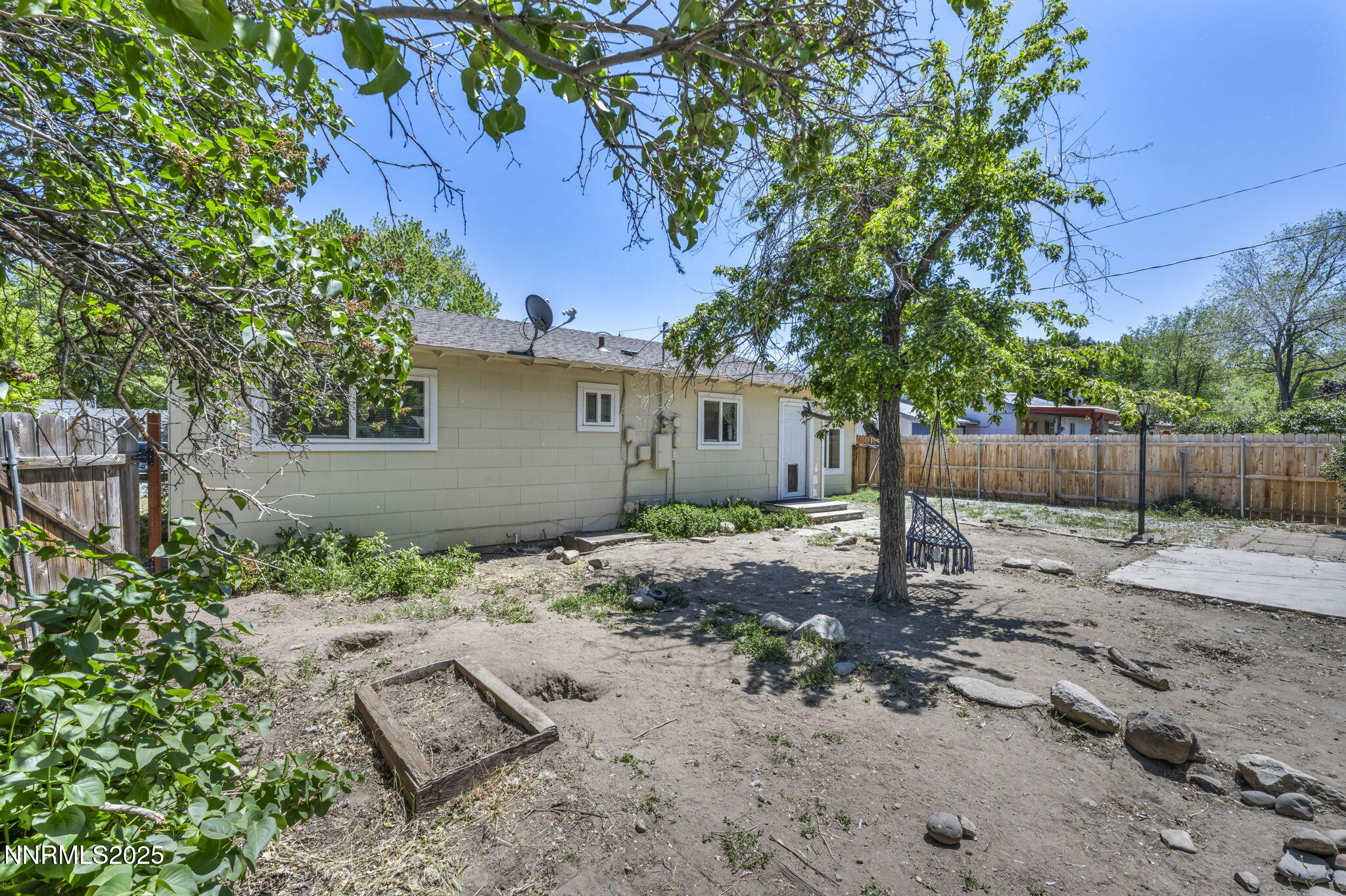218 Albany Avenue