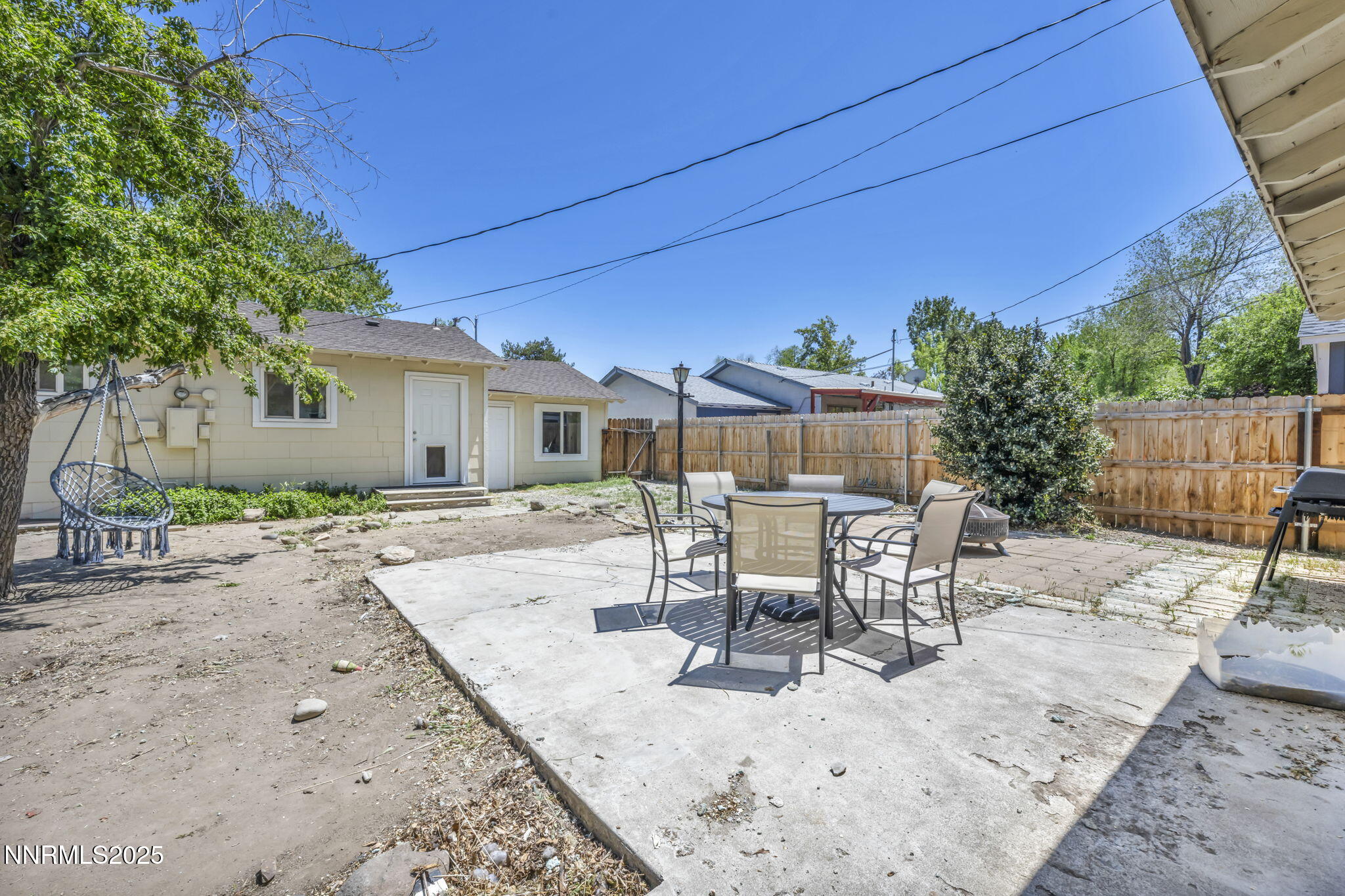 218 Albany Avenue