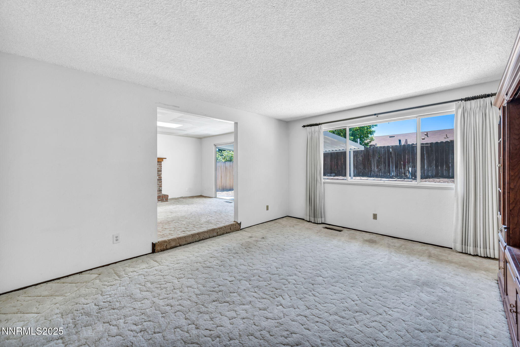 1129 Sonoma Street