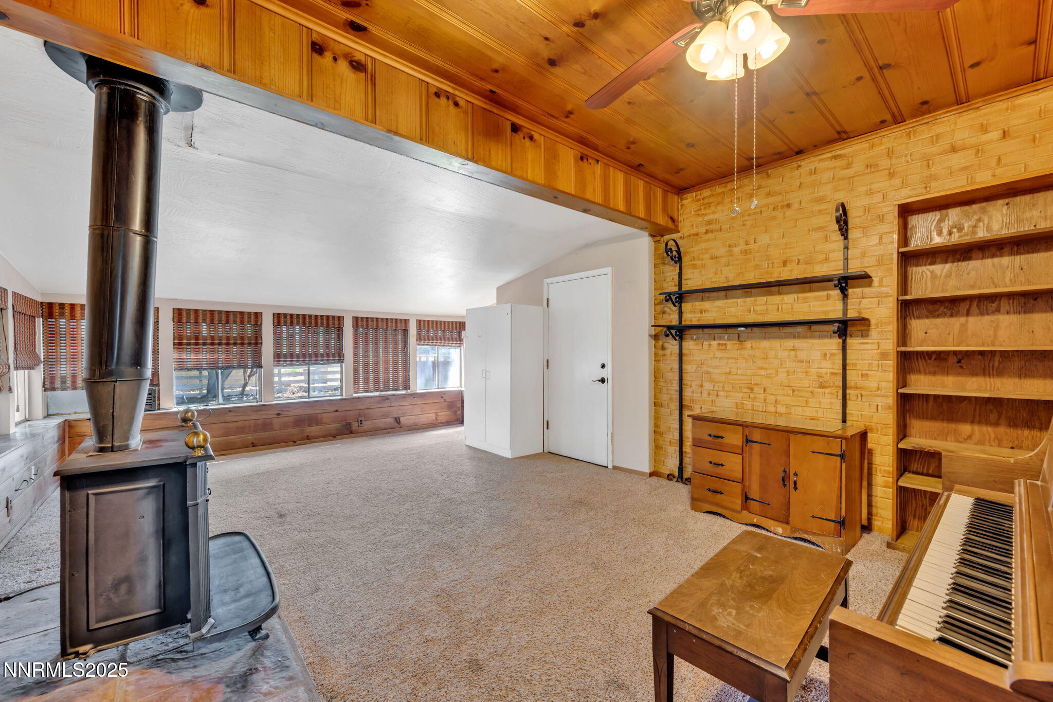 6 Green Acres Lane