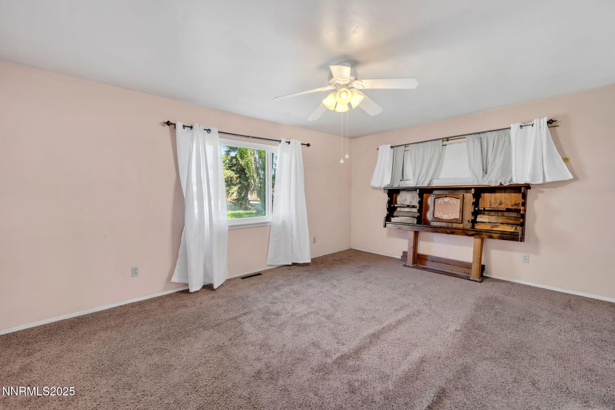 6 Green Acres Lane