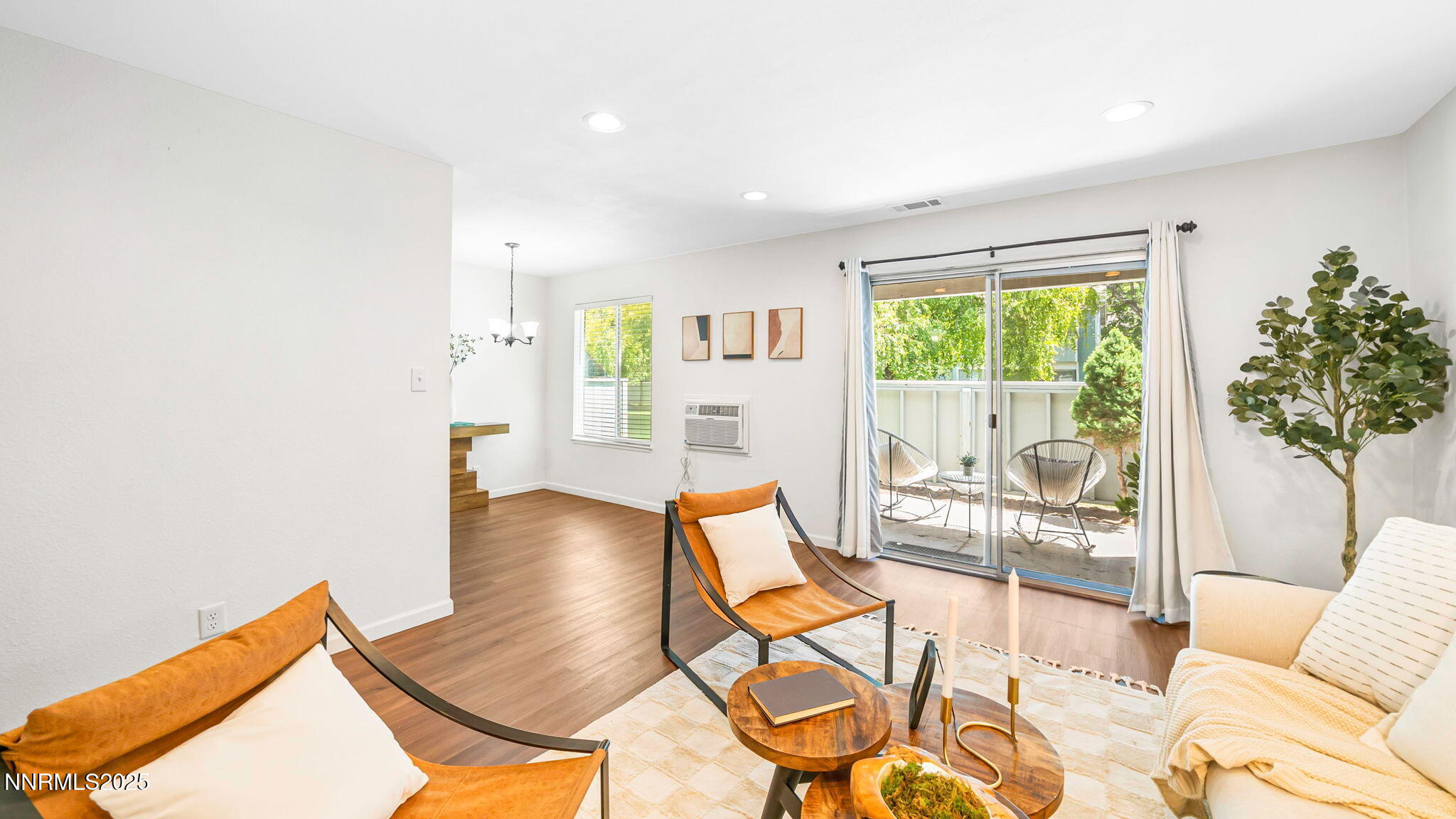 400 S Saliman Road, E37